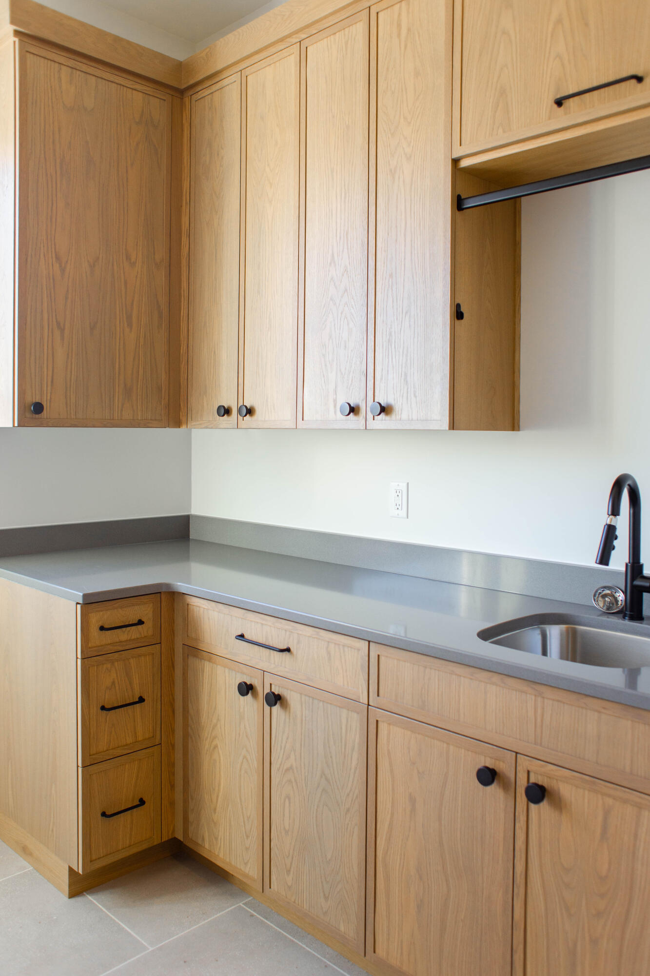 302 E Mayfield Woods LN