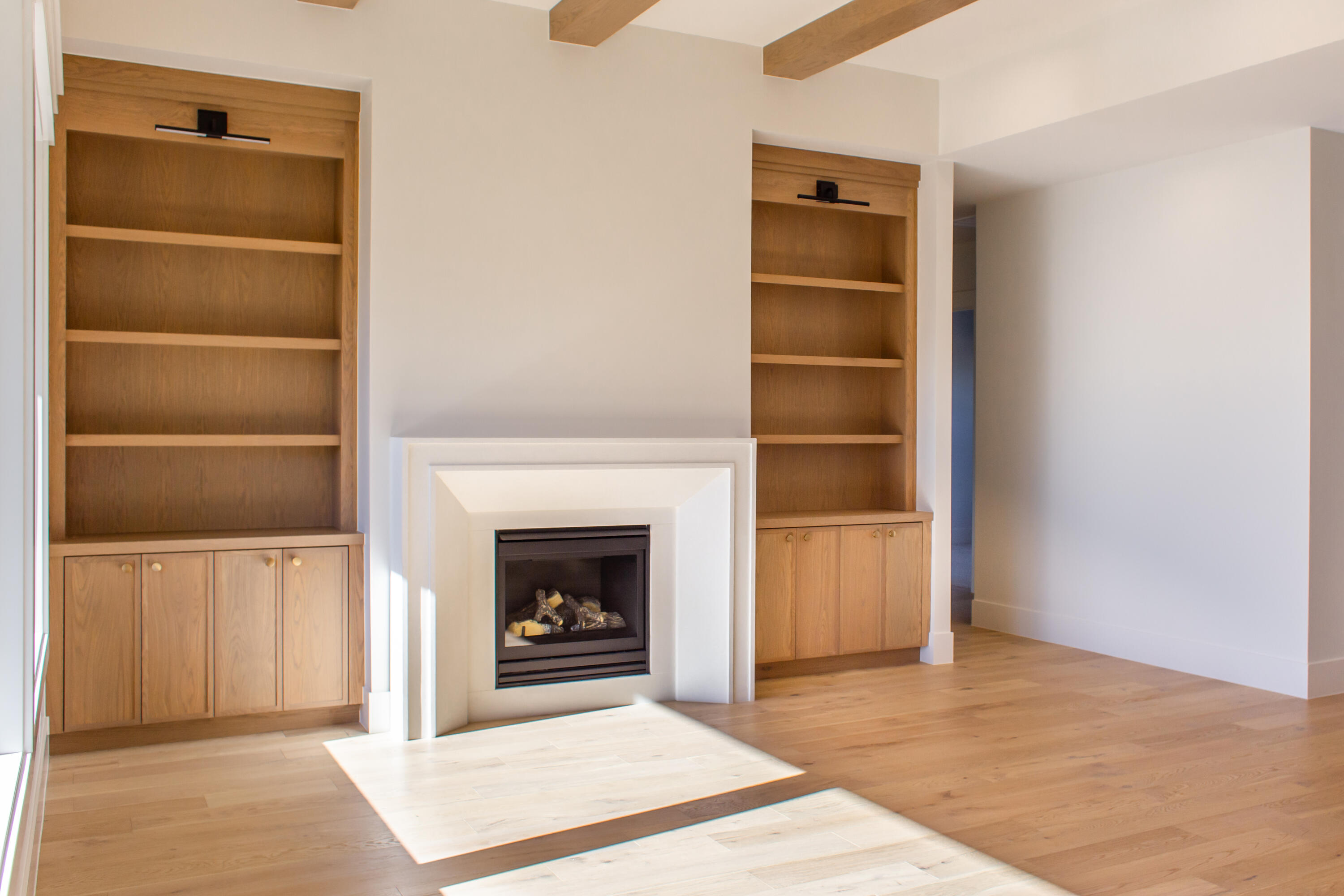 302 E Mayfield Woods LN