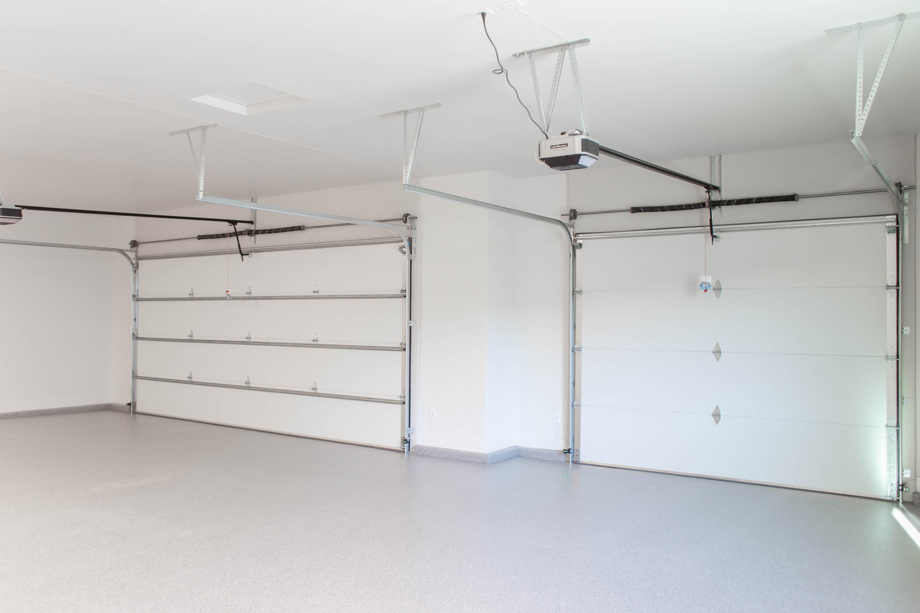 302 E Mayfield Woods LN