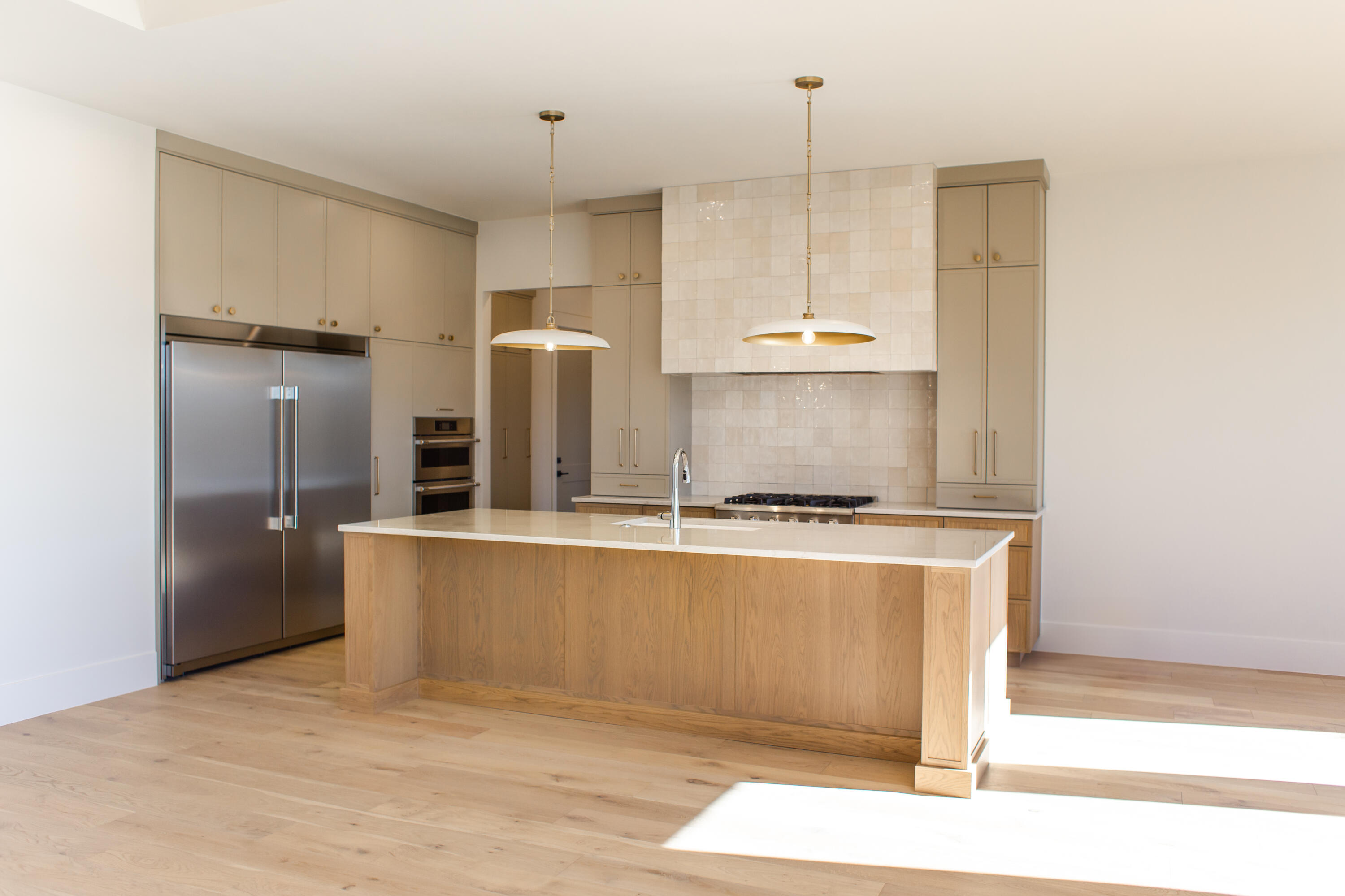 302 E Mayfield Woods LN