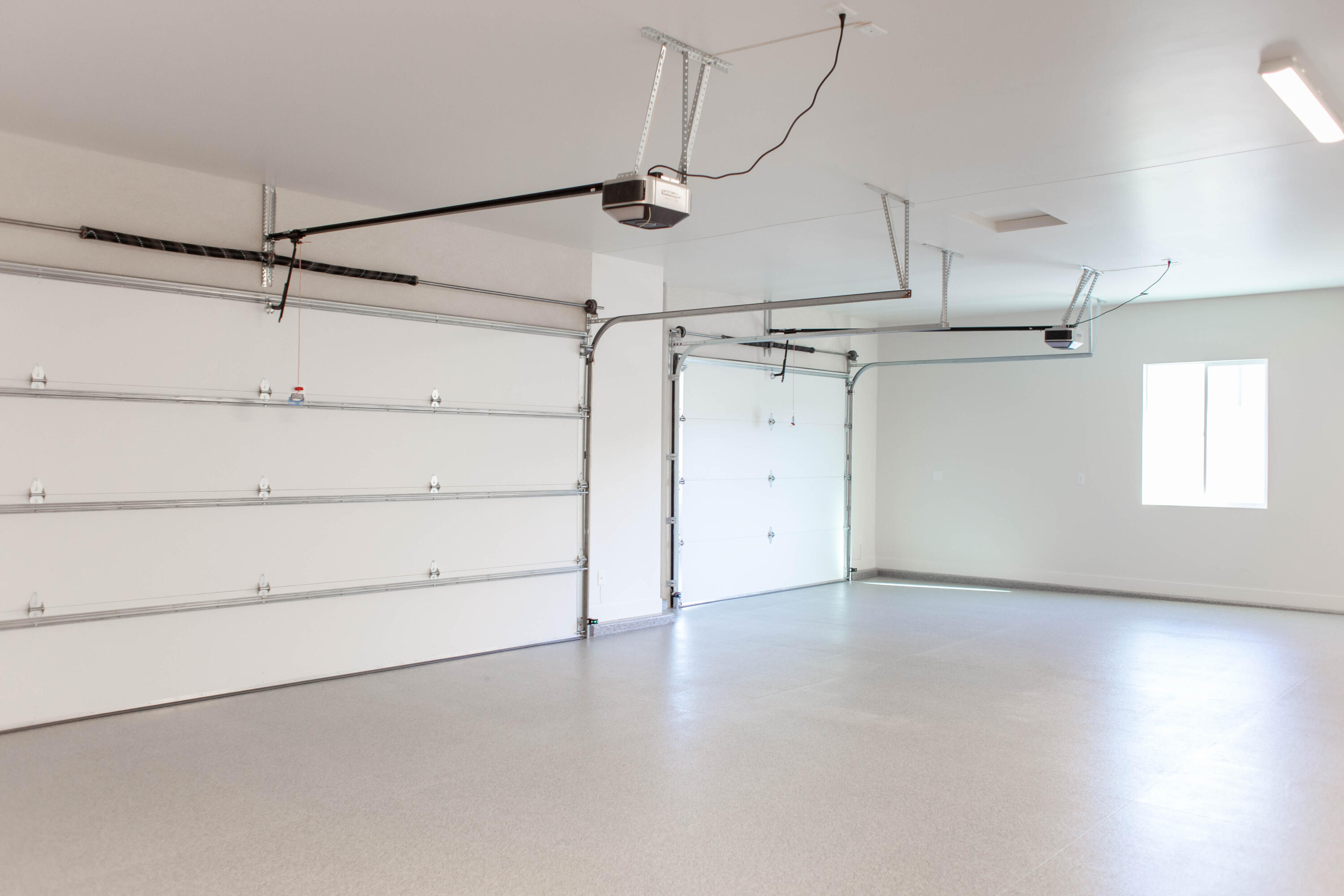 302 E Mayfield Woods LN