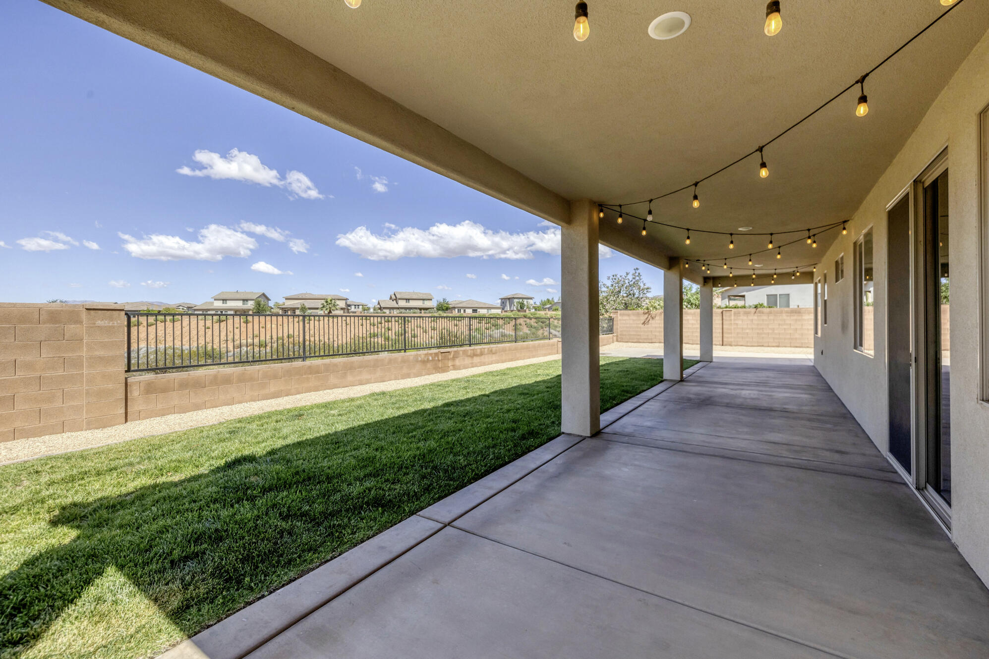 409 N SAGE GROUSE DR