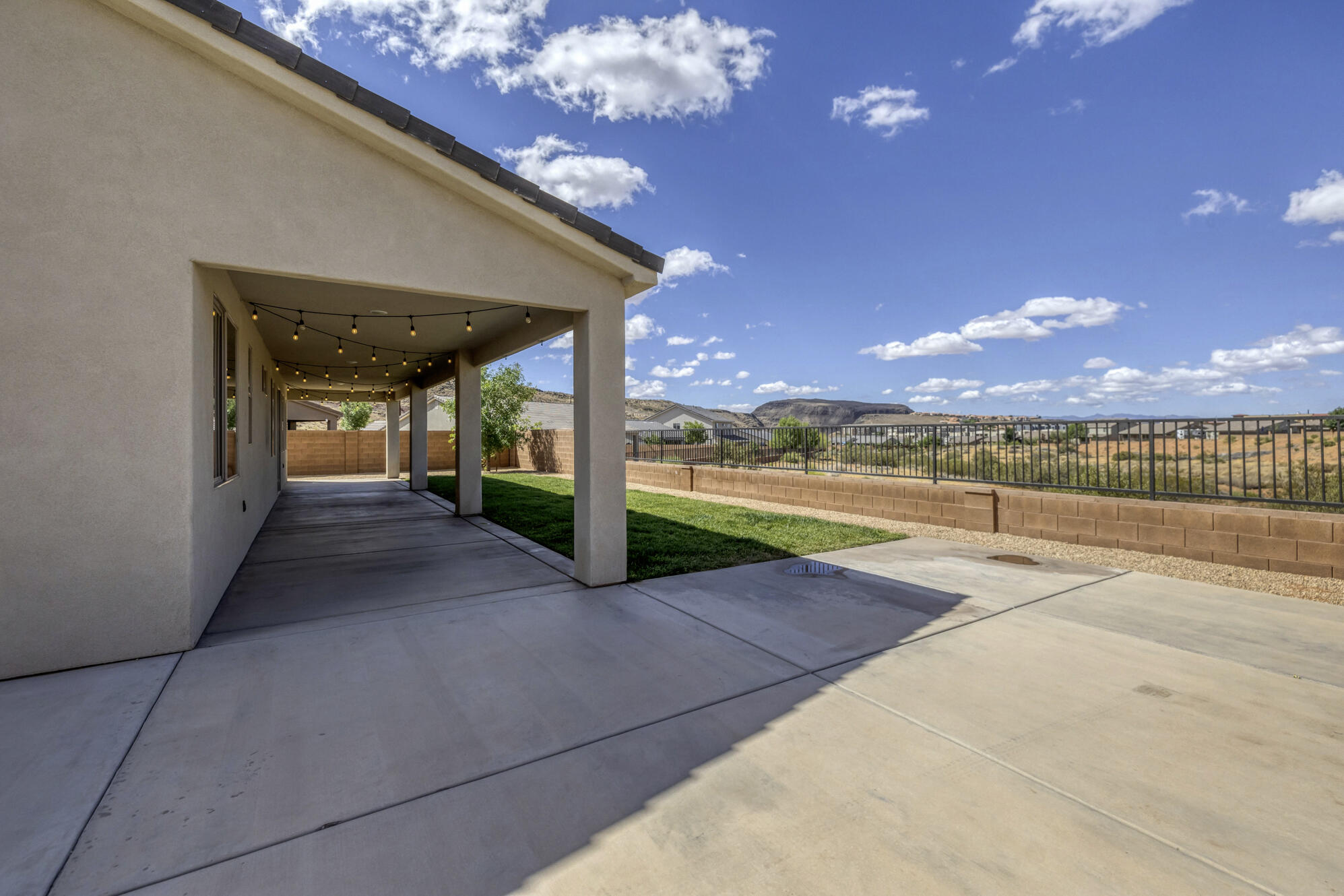 409 N SAGE GROUSE DR