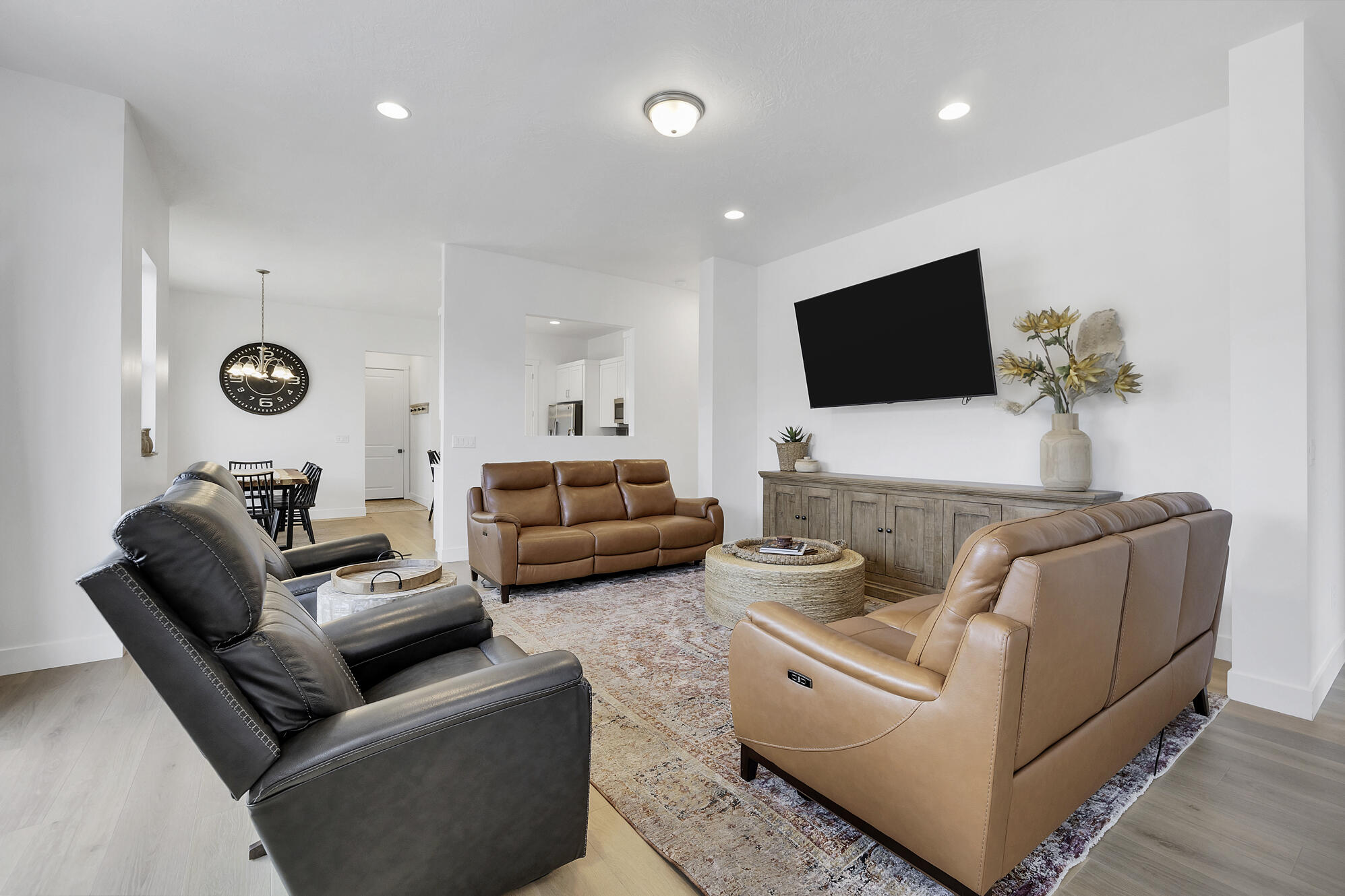 5645 S Adobe Sun DR