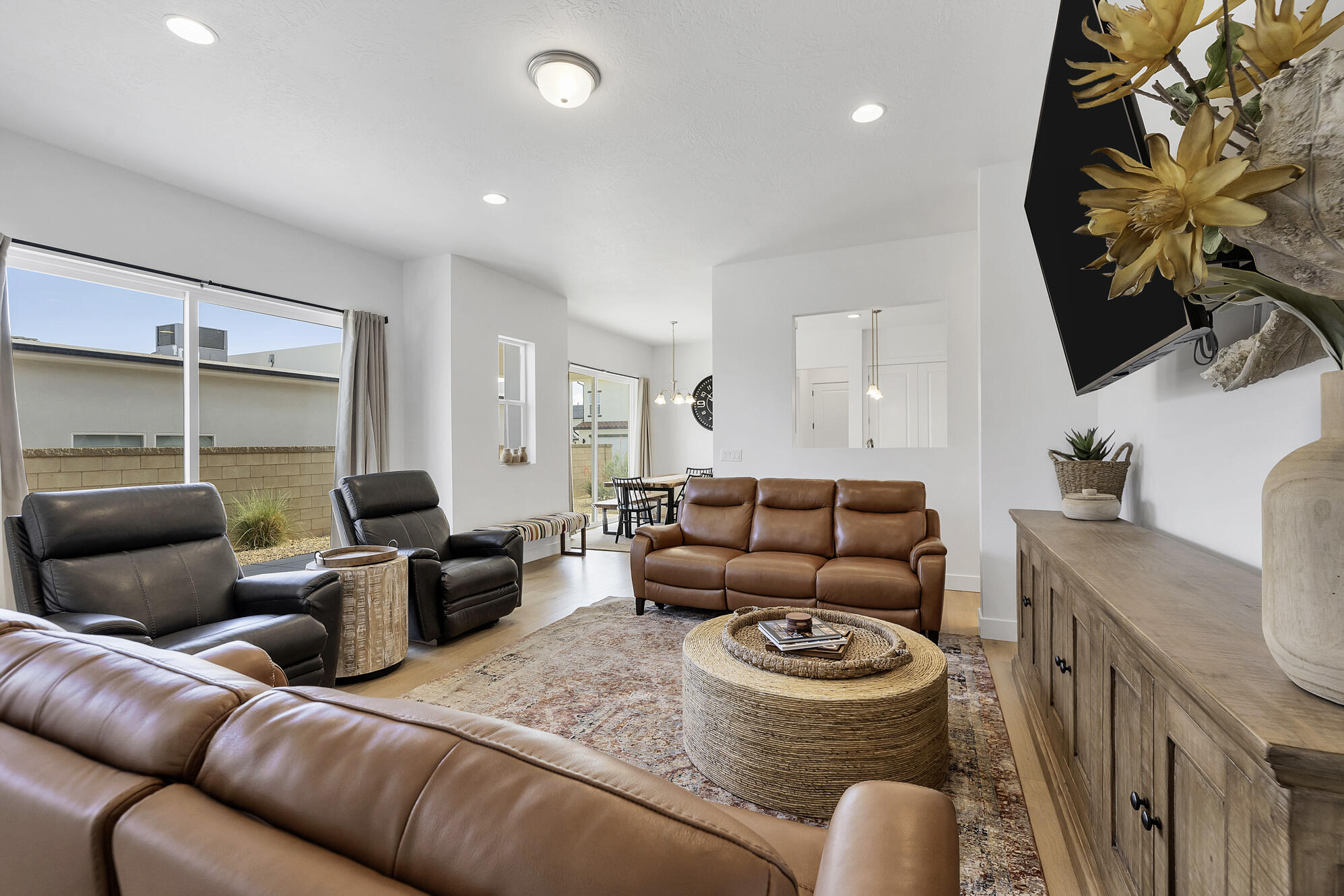 5645 S Adobe Sun DR