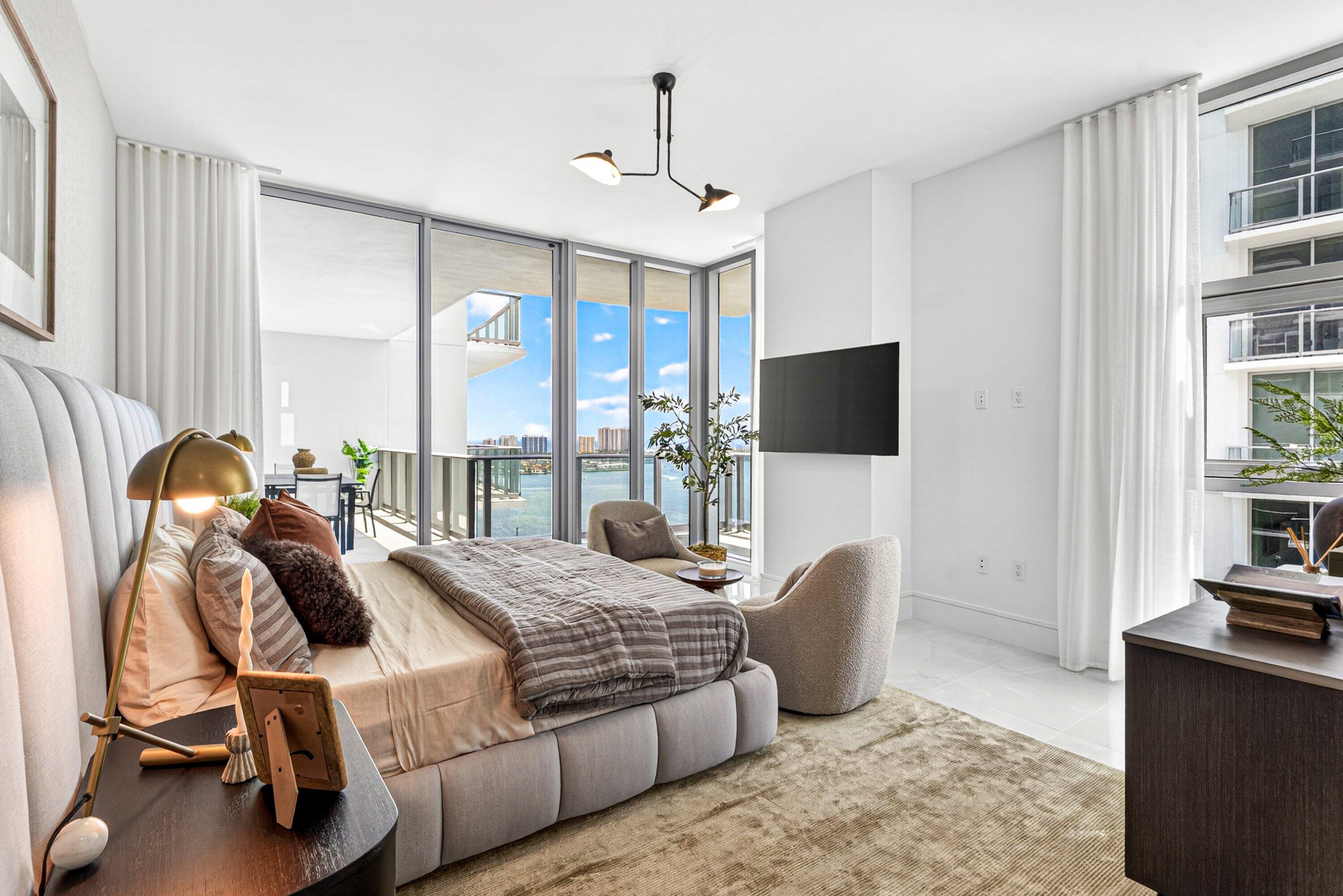 220 Lake Shore Drive 2023