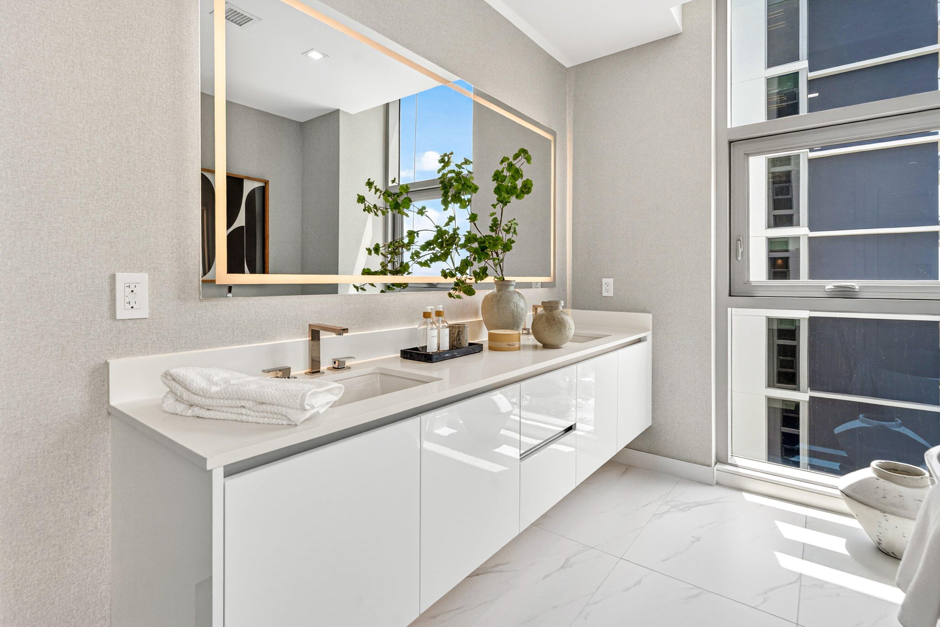 220 Lake Shore Drive 2023