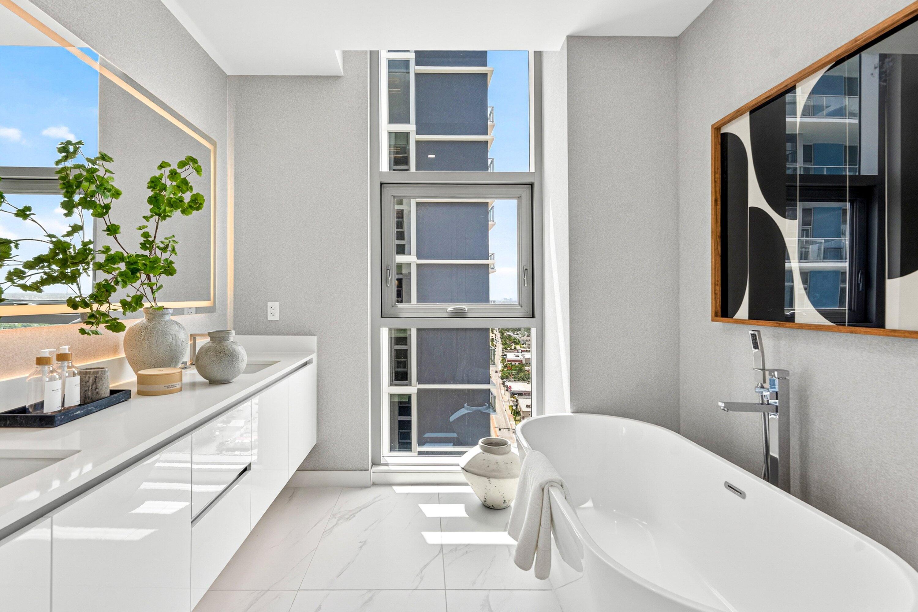 220 Lake Shore Drive 2023