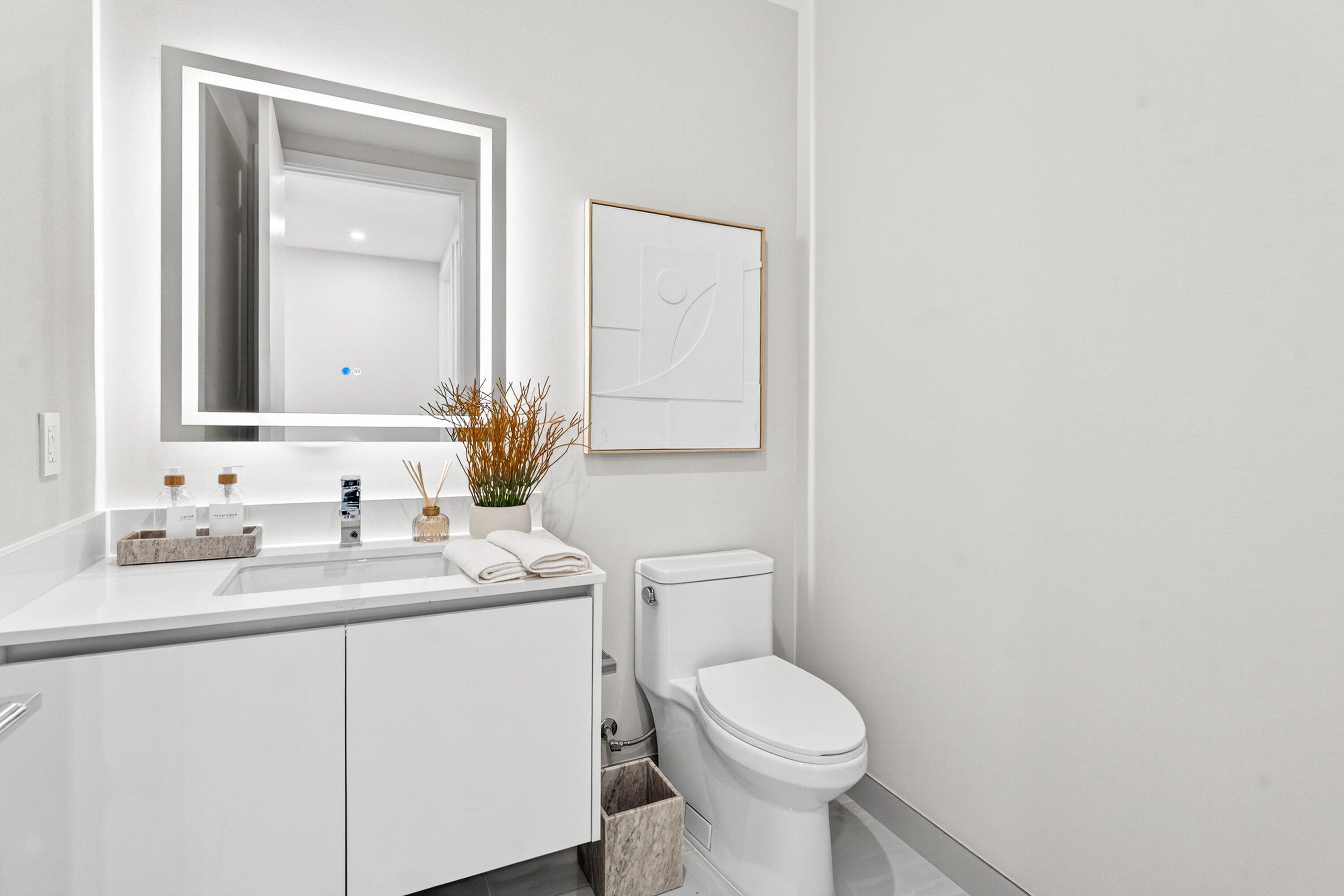 220 Lake Shore Drive 2023