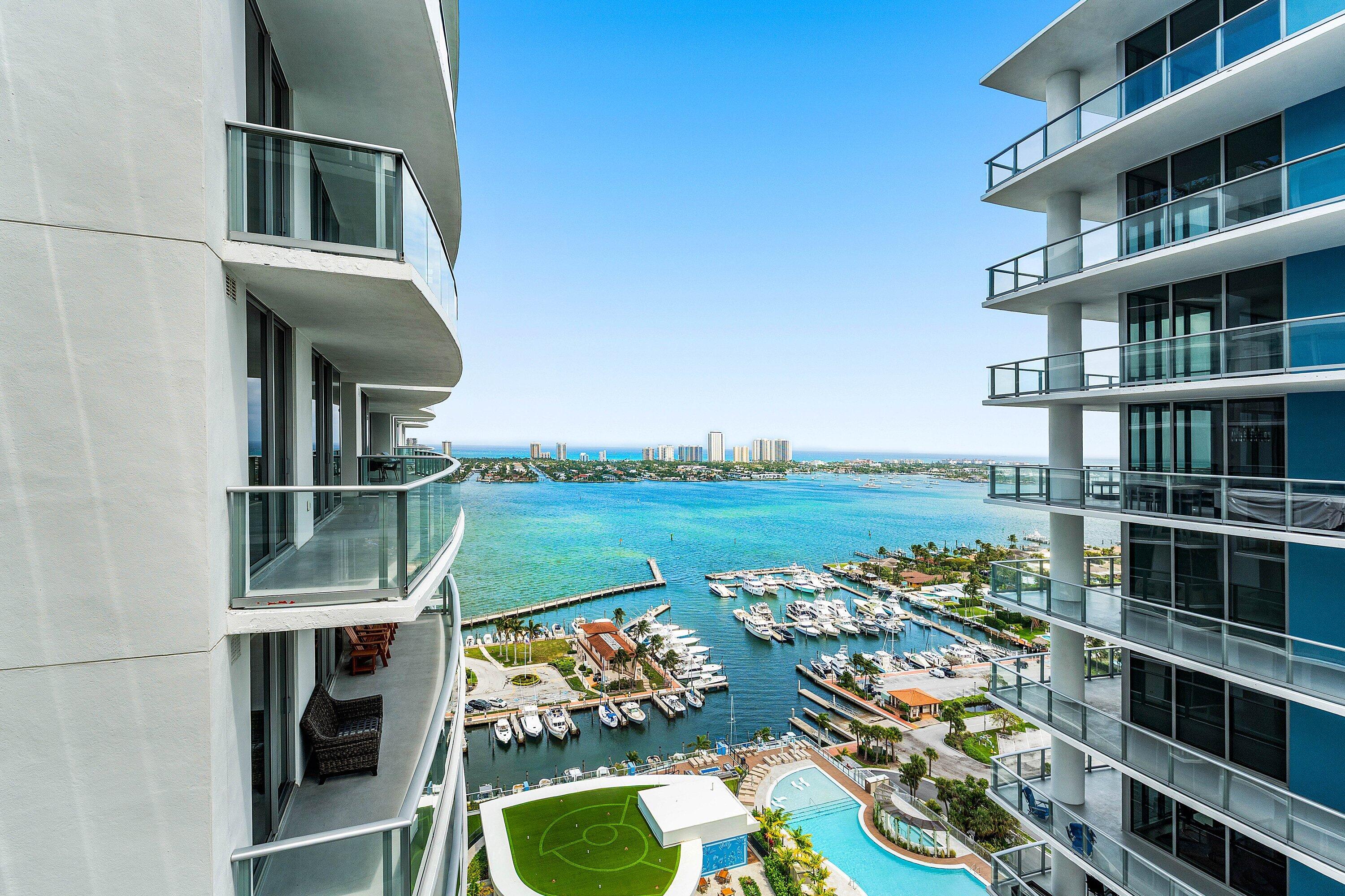 220 Lake Shore Drive 2123