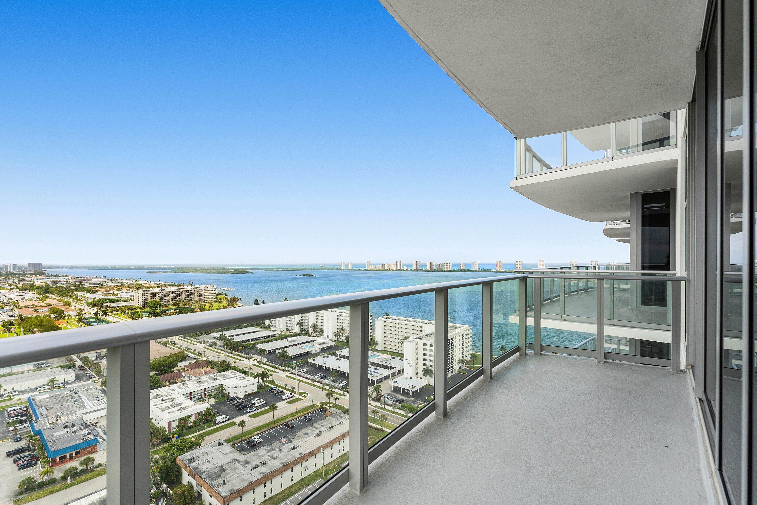 220 Lake Shore Drive 2123