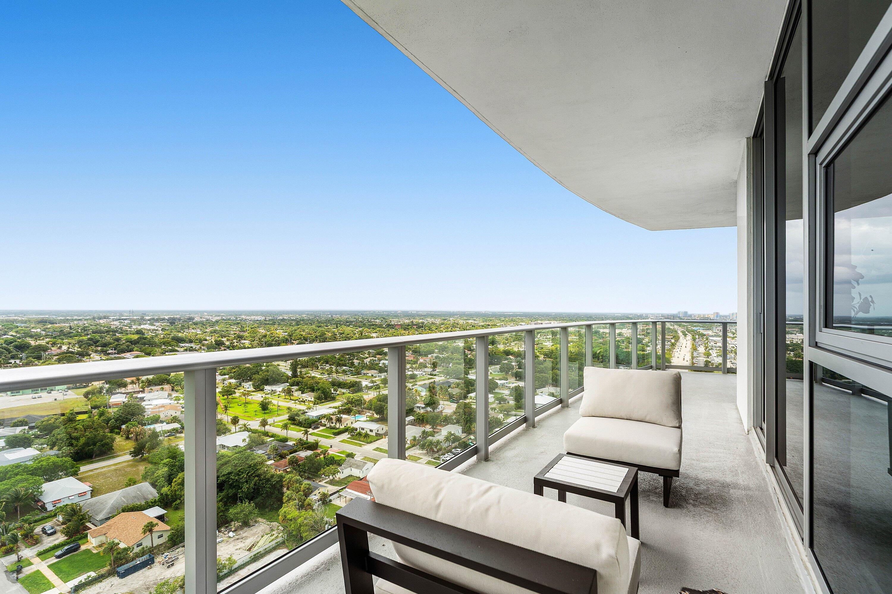 220 Lake Shore Drive 2123
