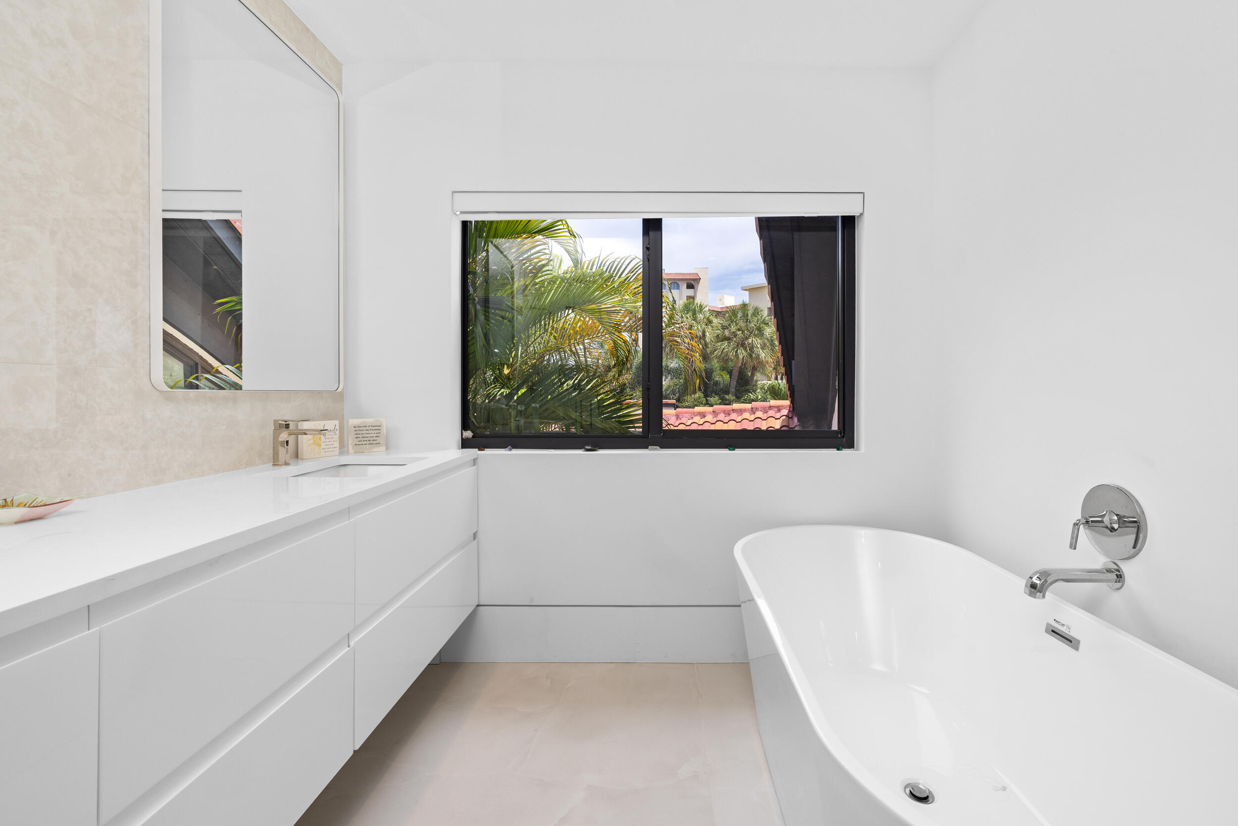 3474 S OCEAN Boulevard 10