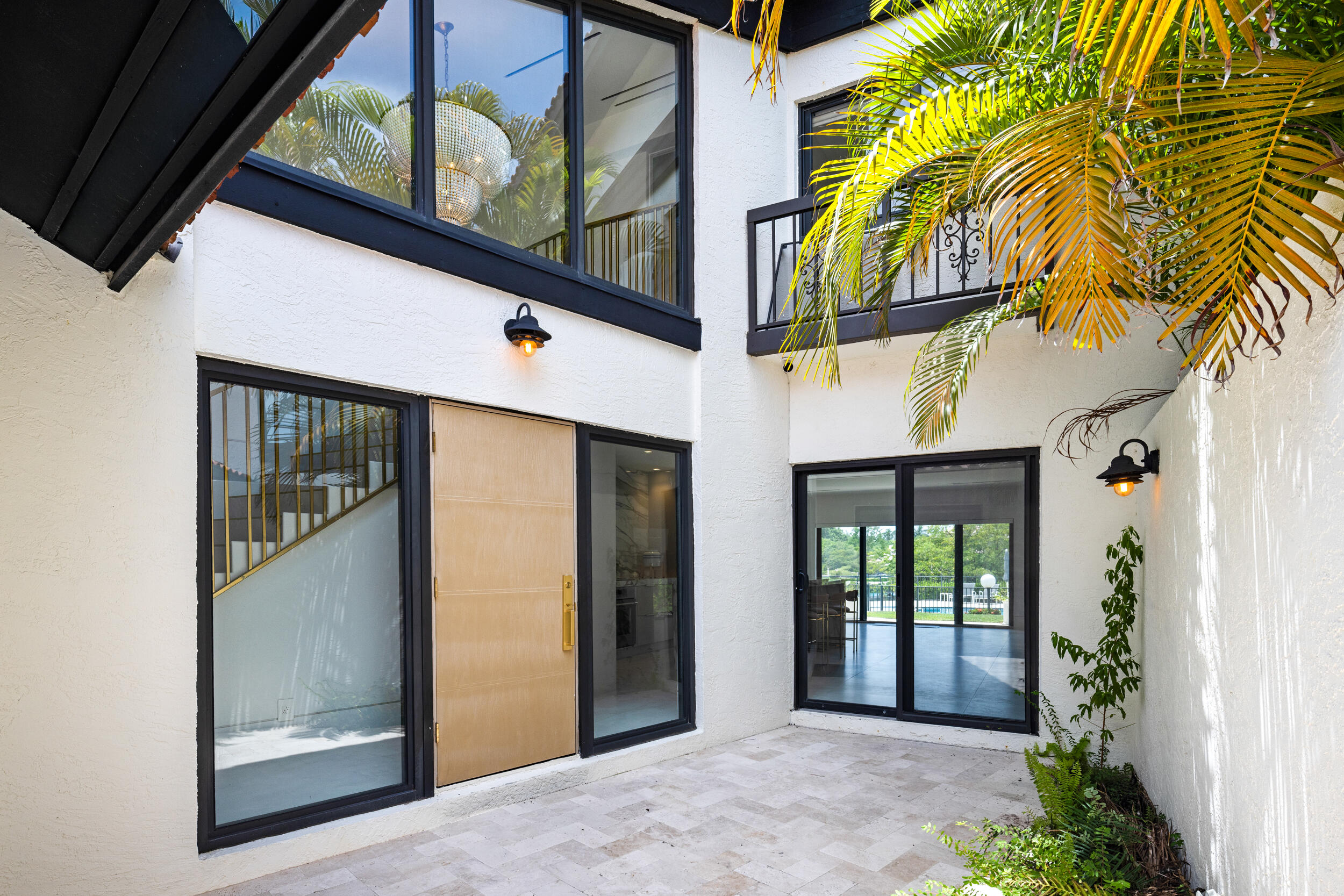 3474 S OCEAN Boulevard 10