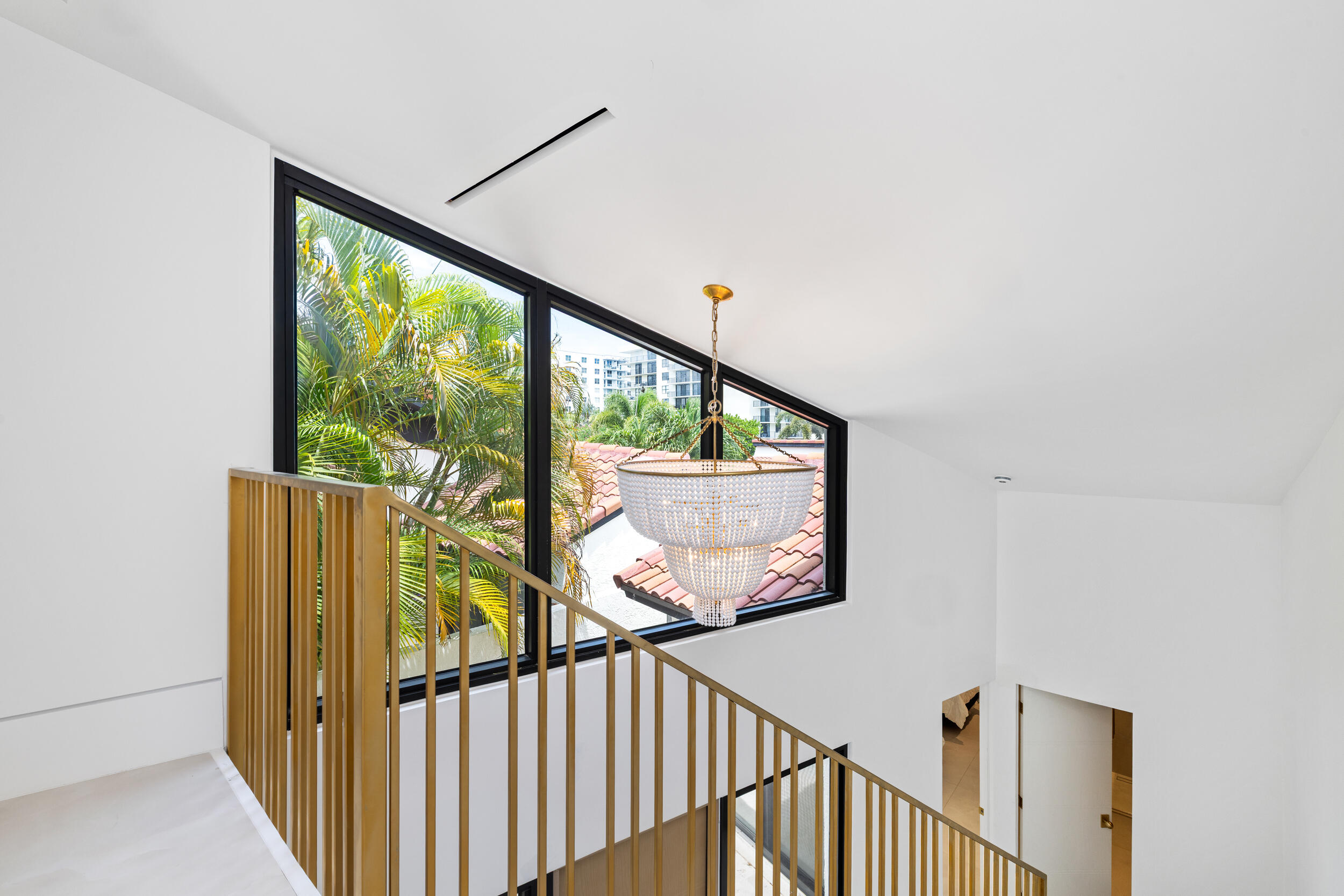 3474 S OCEAN Boulevard 10