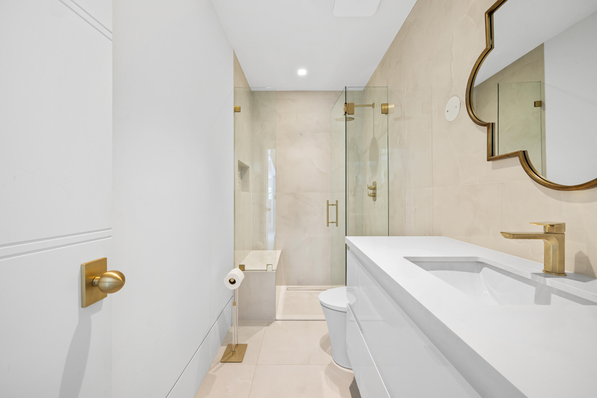 3474 S OCEAN Boulevard 10