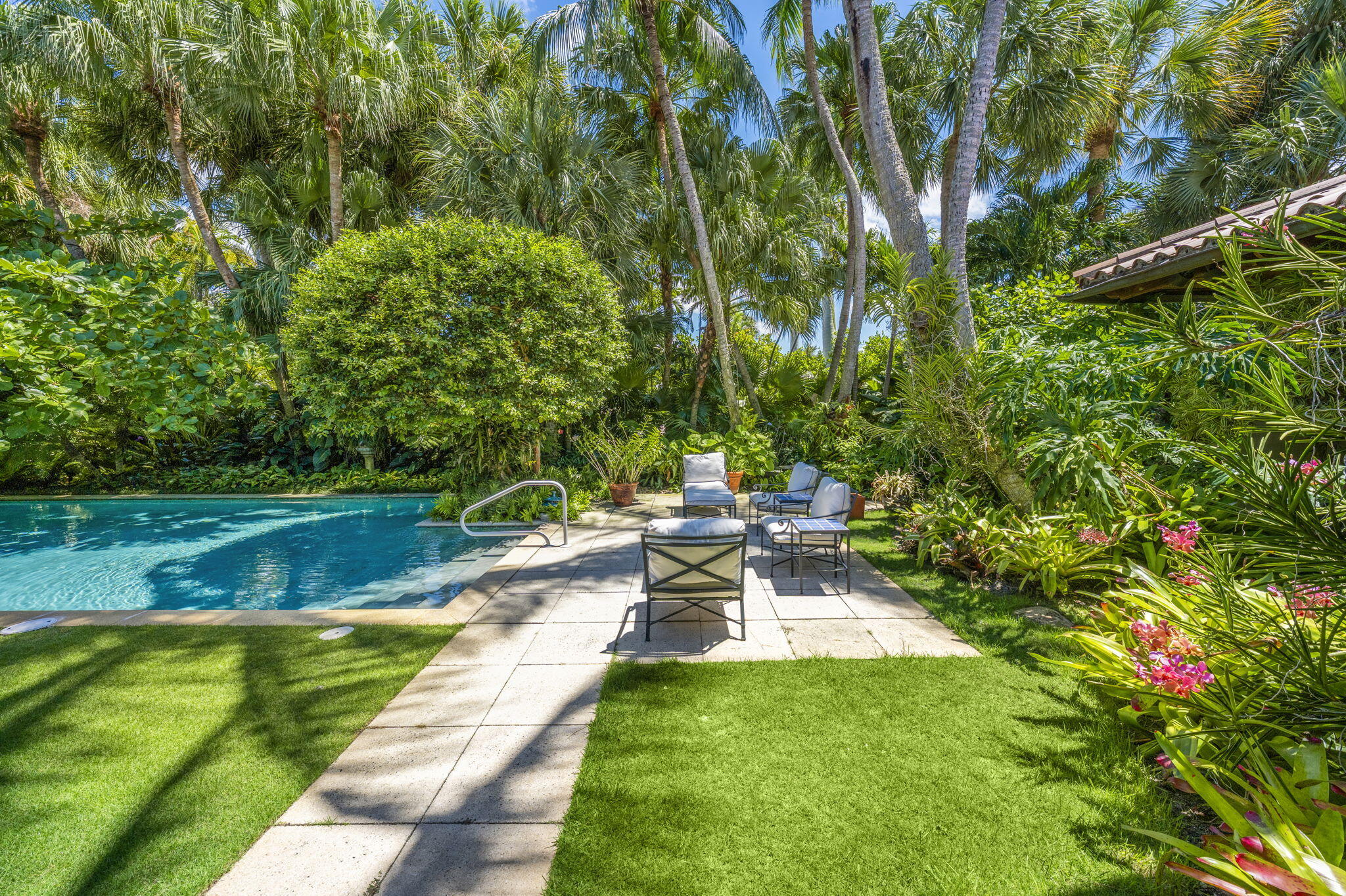 6 La Costa Way