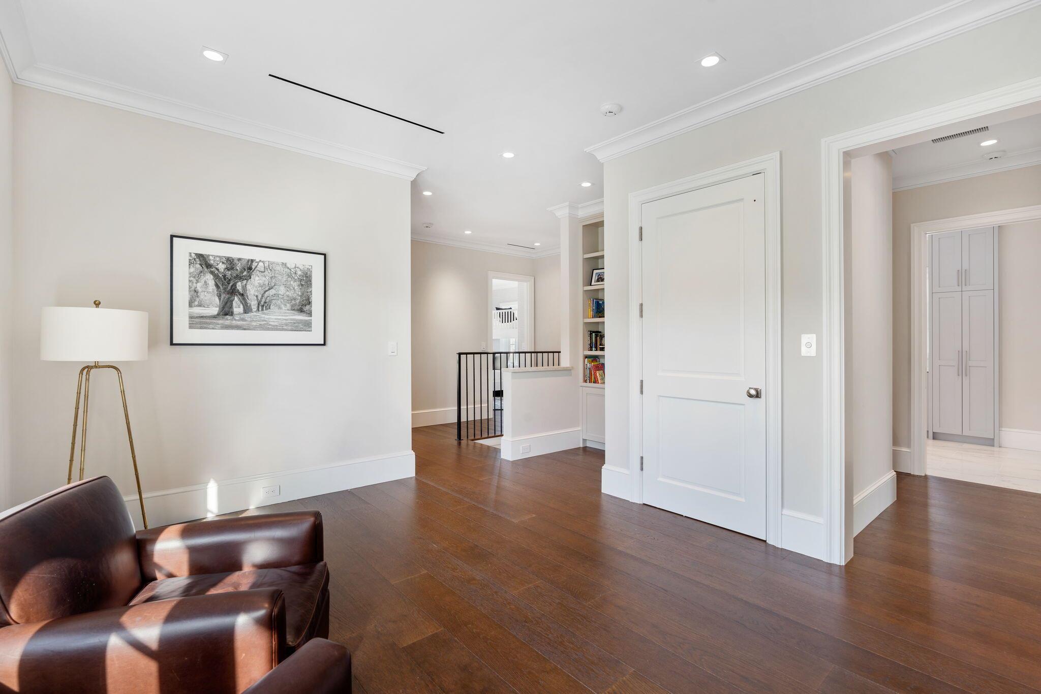 218 Everglade Avenue