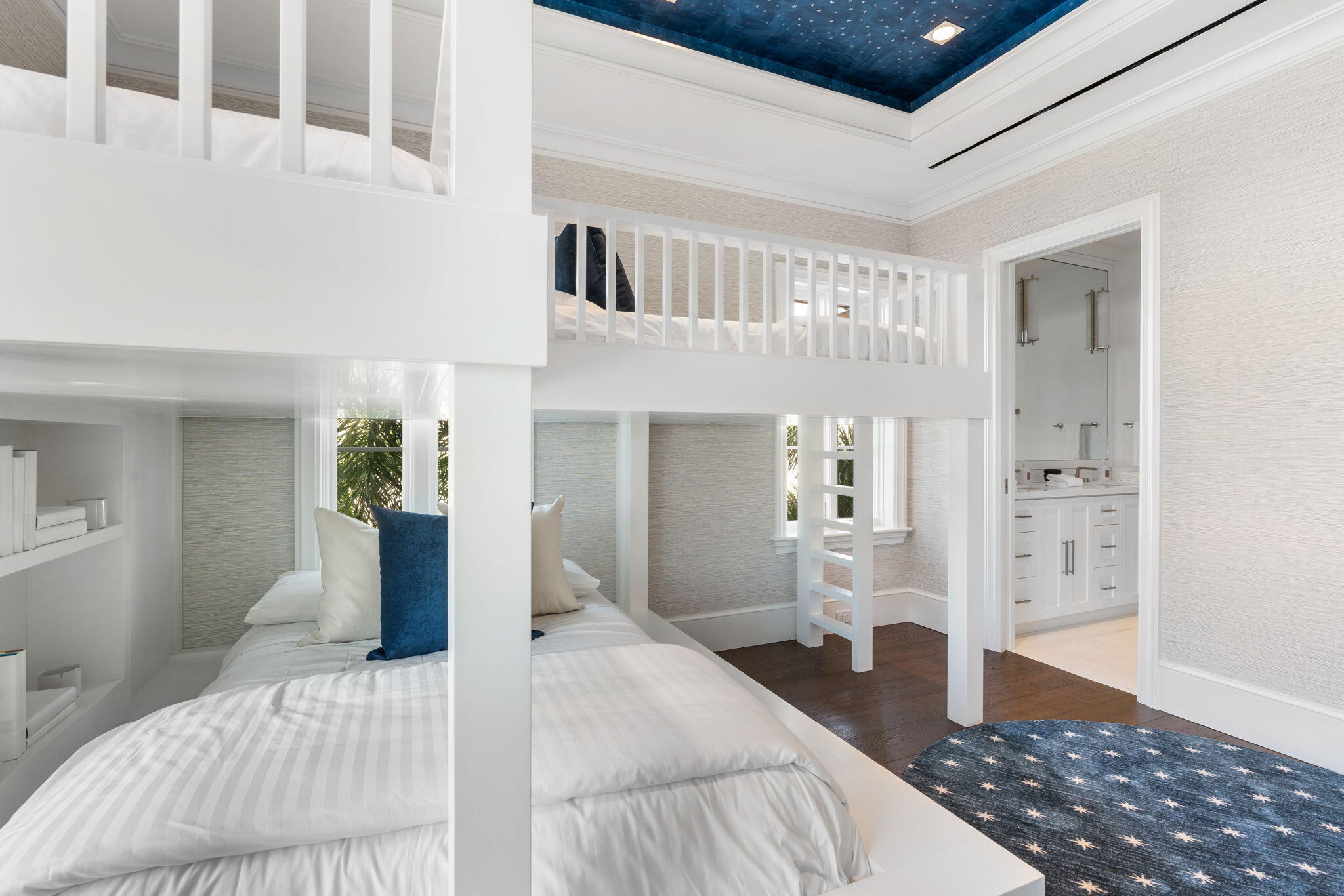 218 Everglade Avenue