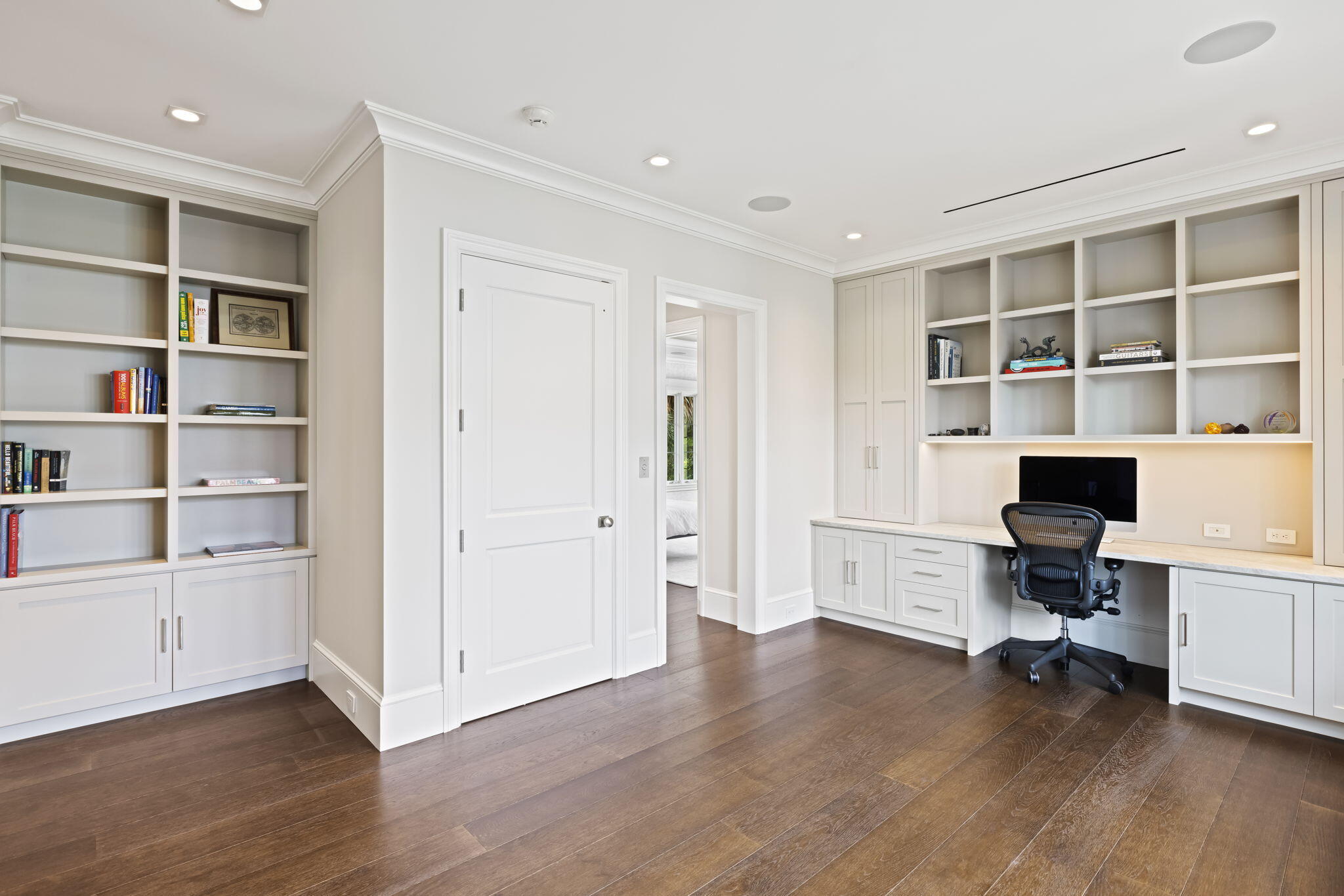 218 Everglade Avenue