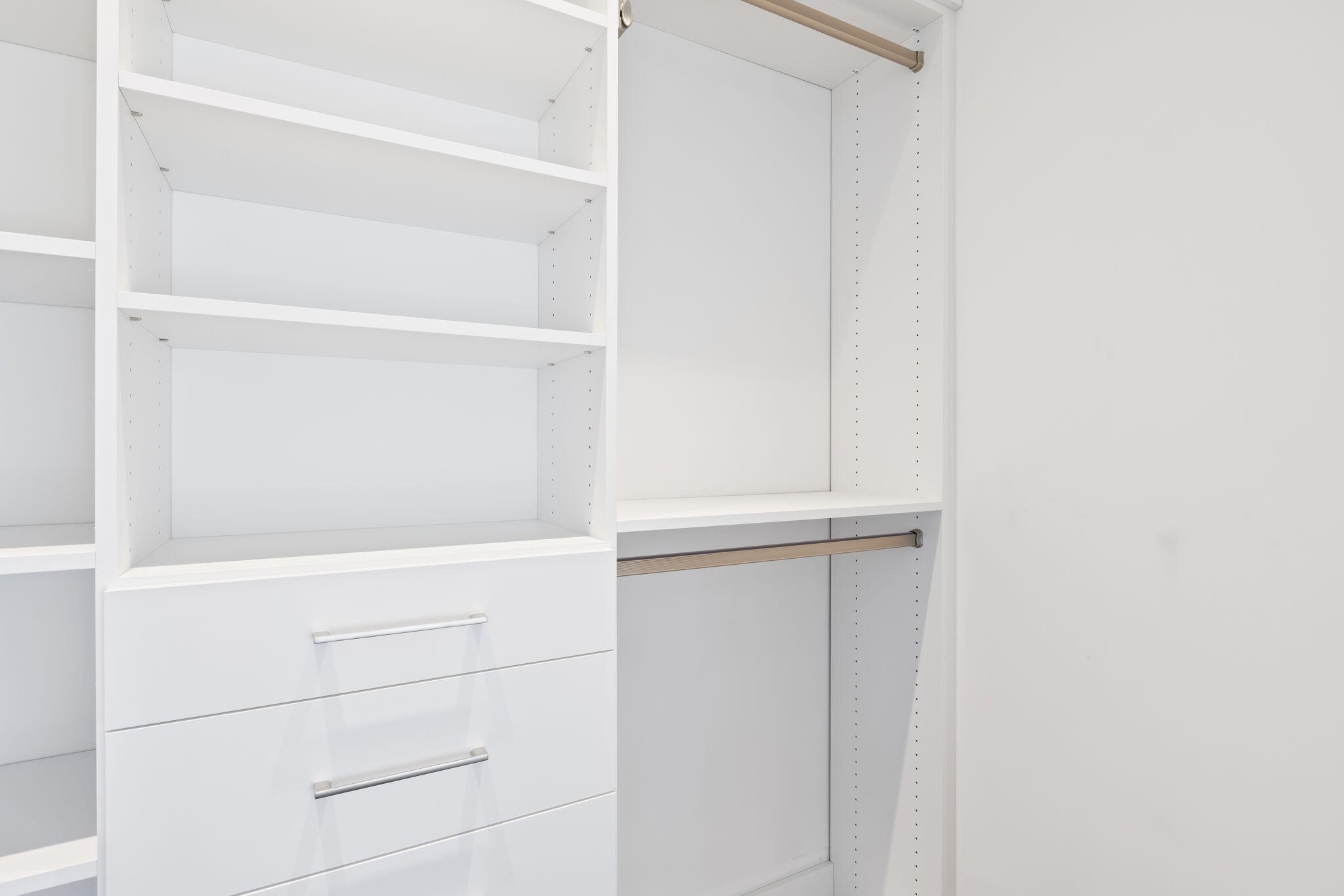 218 Everglade Avenue