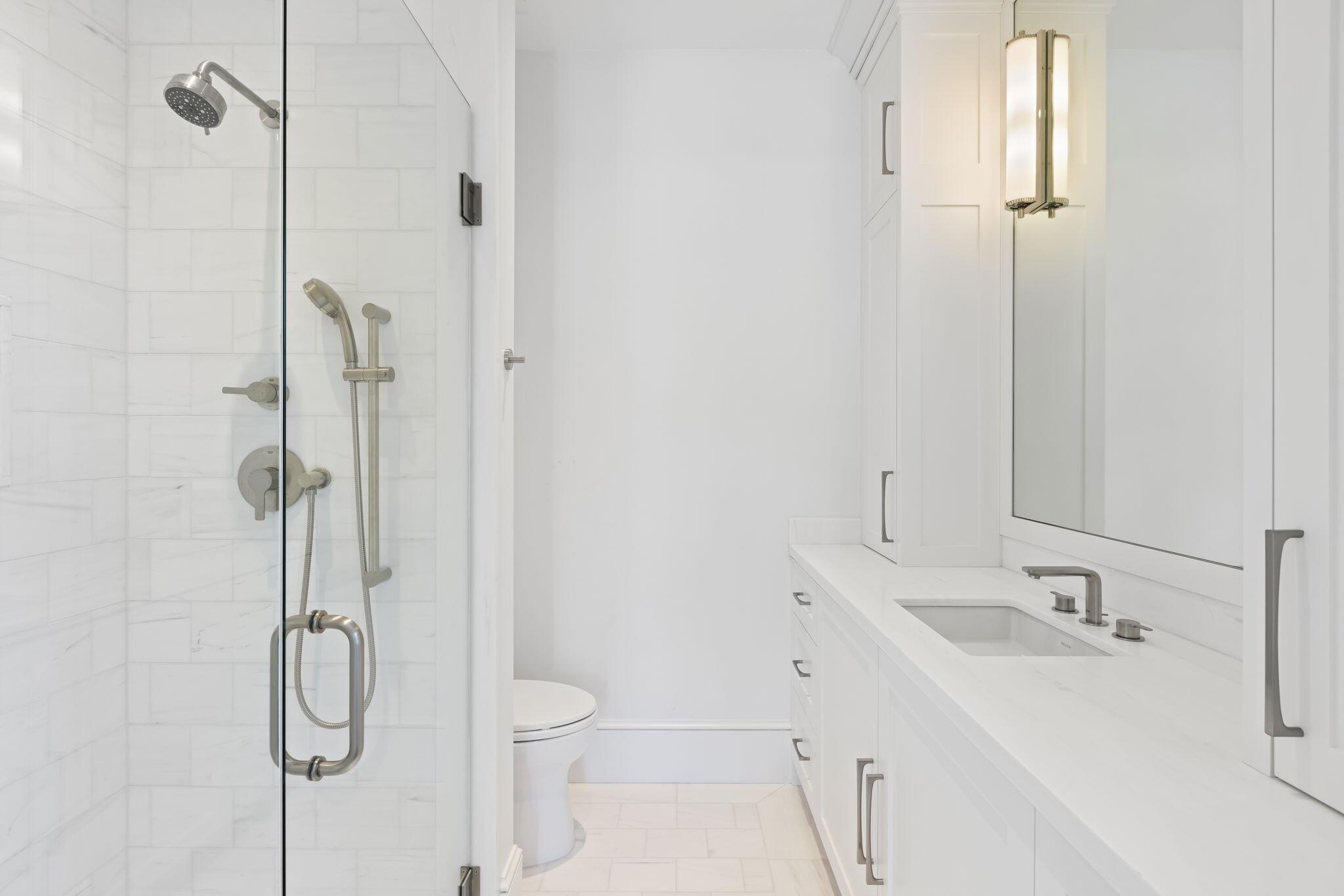 218 Everglade Avenue