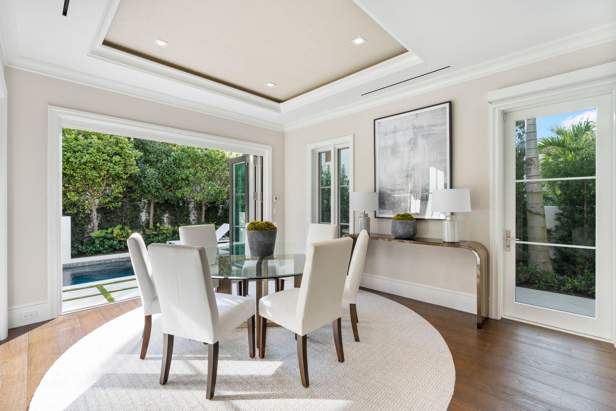 218 Everglade Avenue