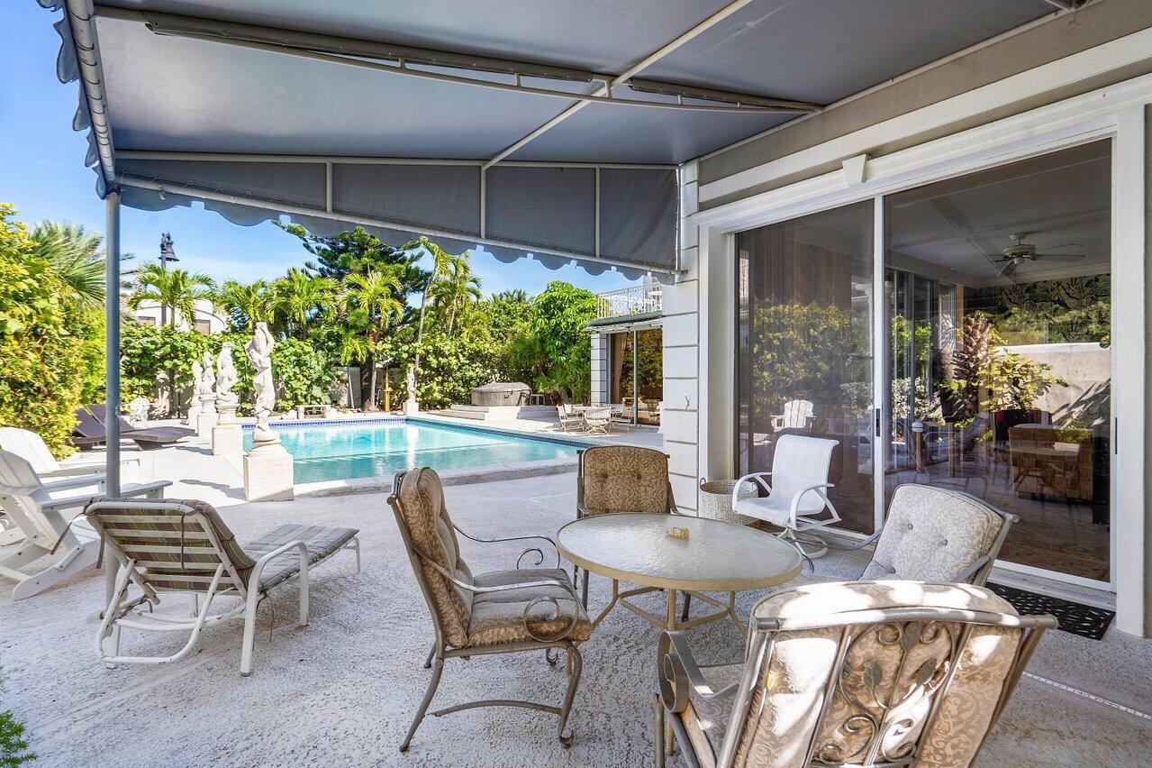 1048 S Ocean Boulevard