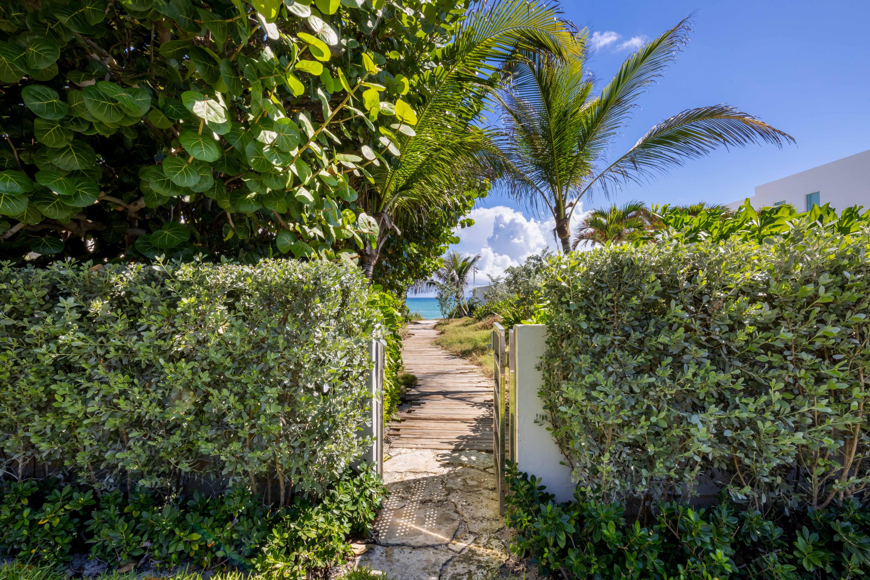 1048 S Ocean Boulevard