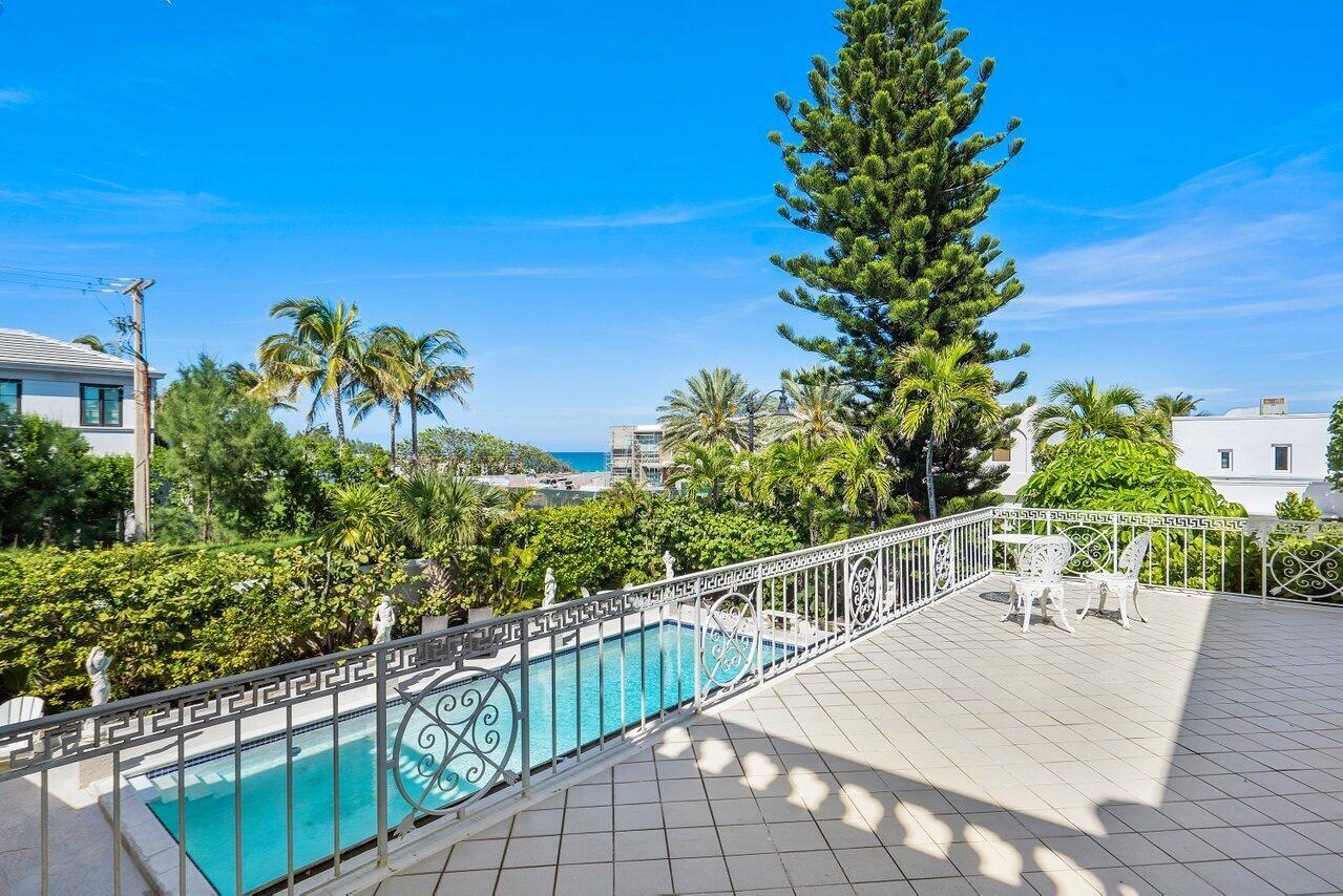 1048 S Ocean Boulevard