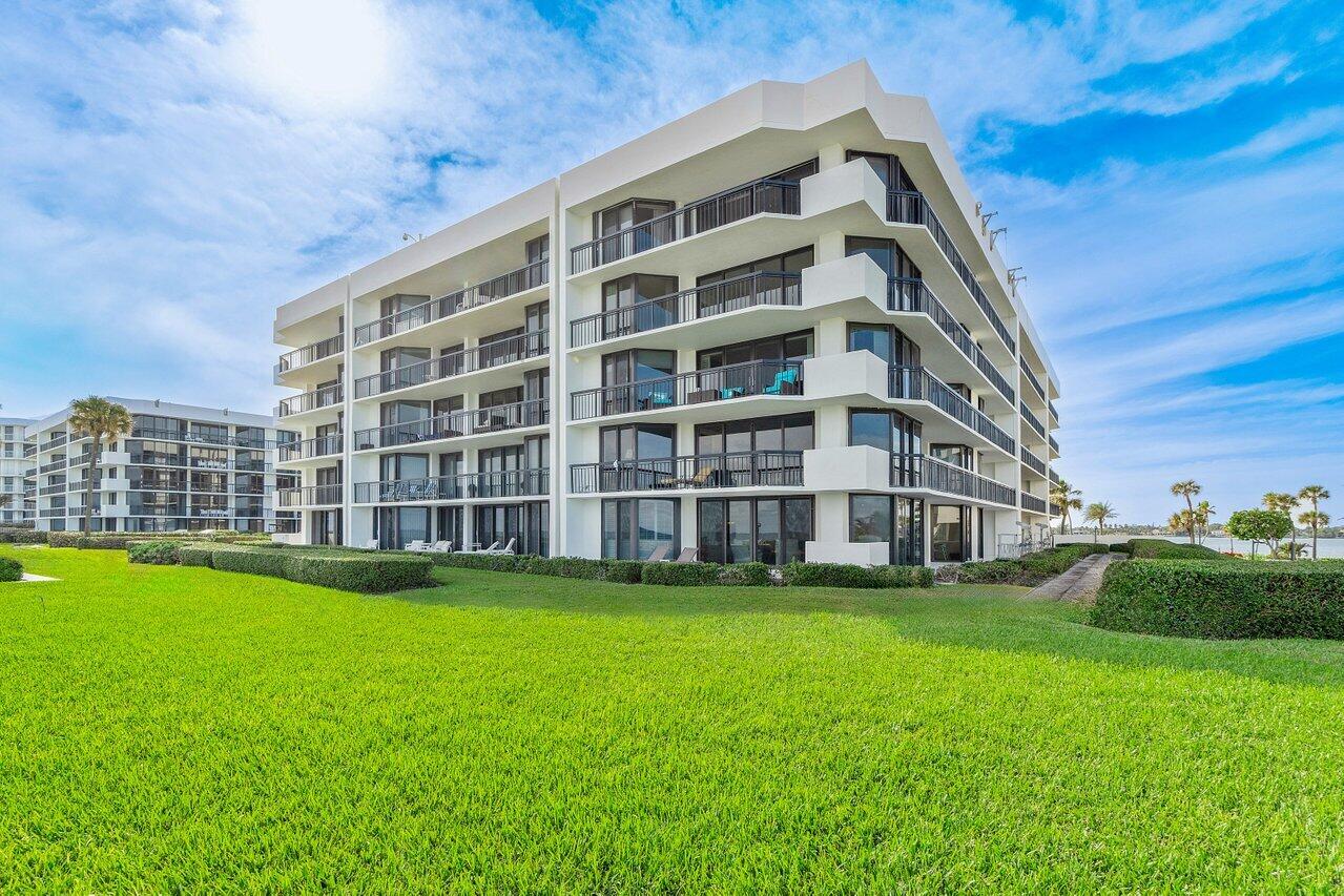 3140 S Ocean Boulevard 105n