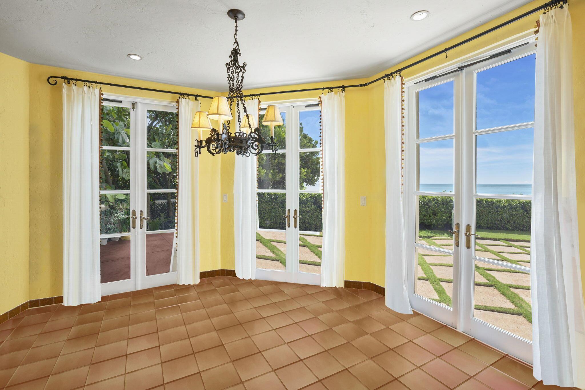 240 N Ocean Boulevard
