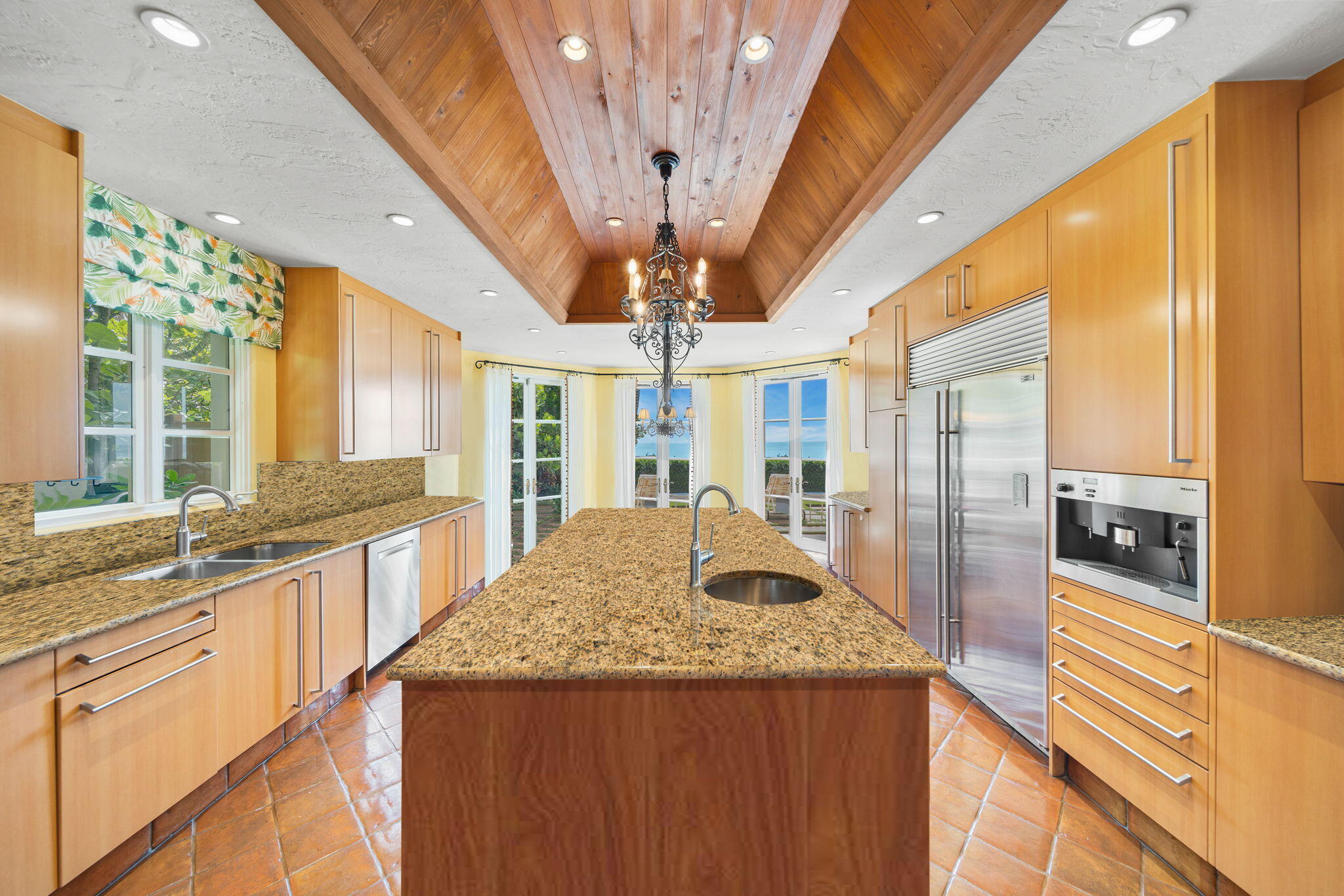 240 N Ocean Boulevard