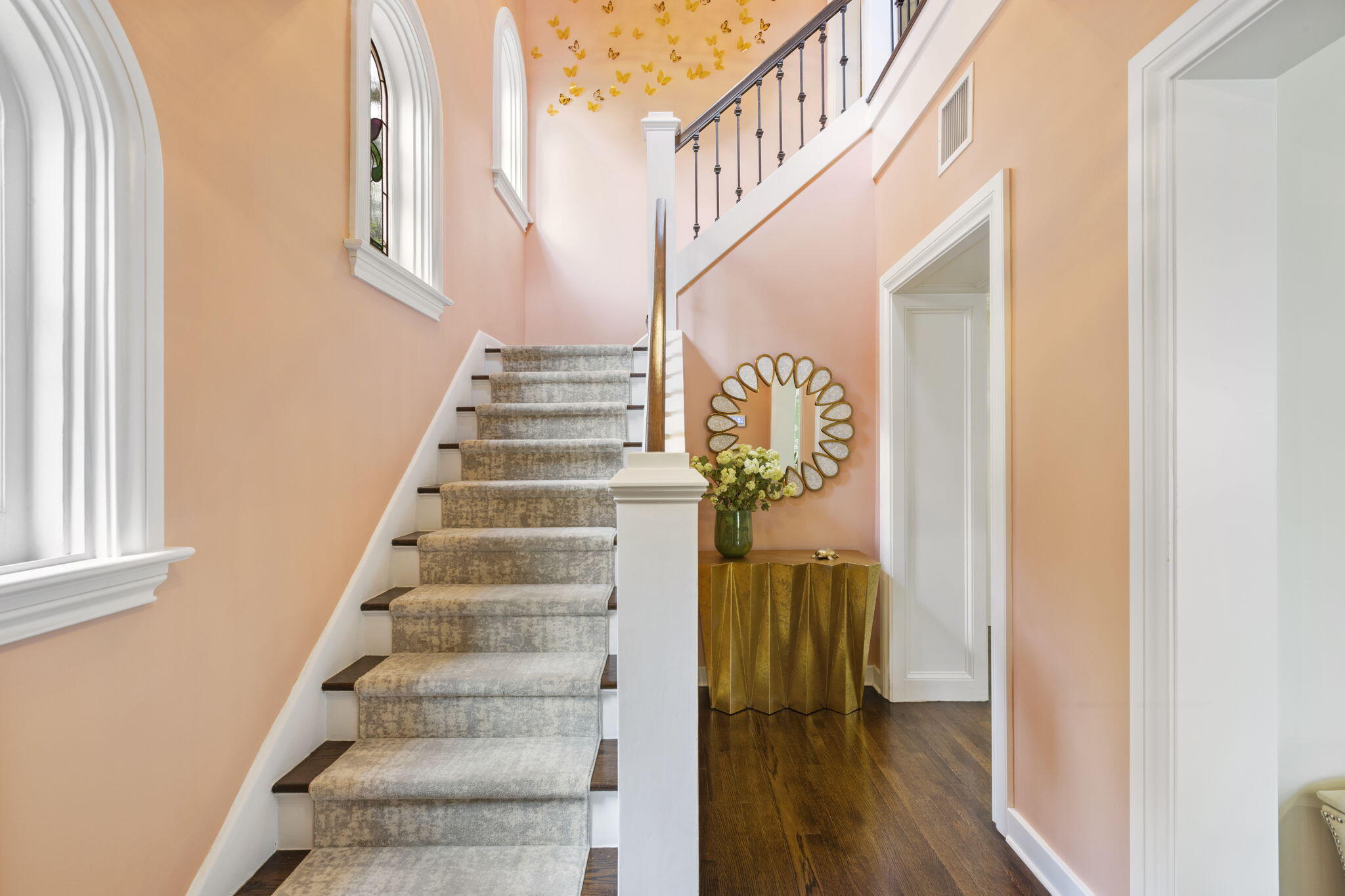 281 Cordova Road