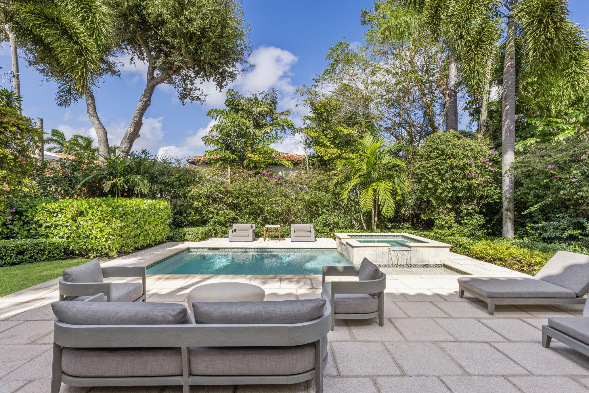 281 Cordova Road