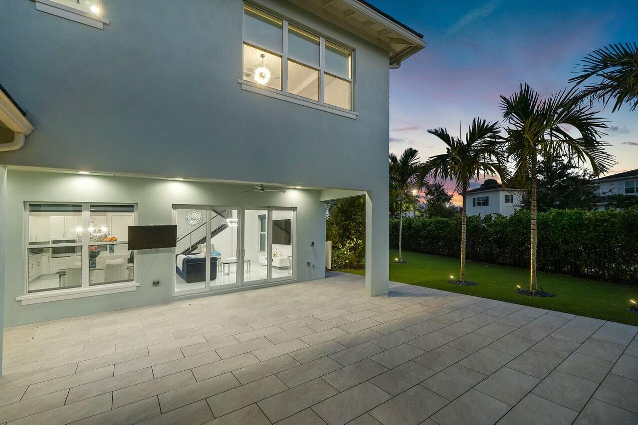 13605 Dumont Road