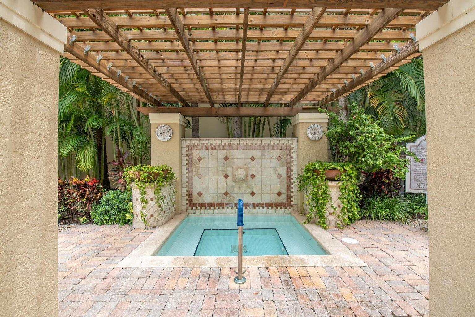 651 Okeechobee Boulevard 907