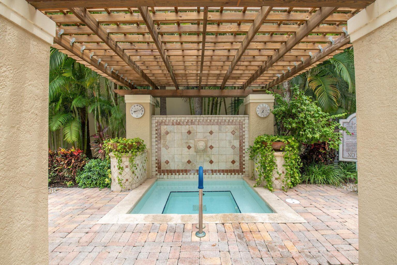 651 Okeechobee Boulevard 907