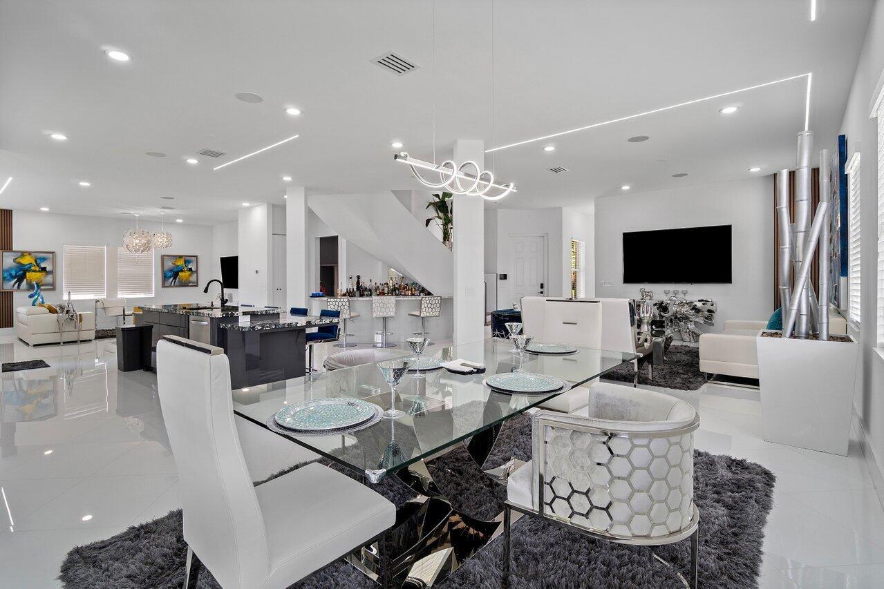 682 Cresta Circle