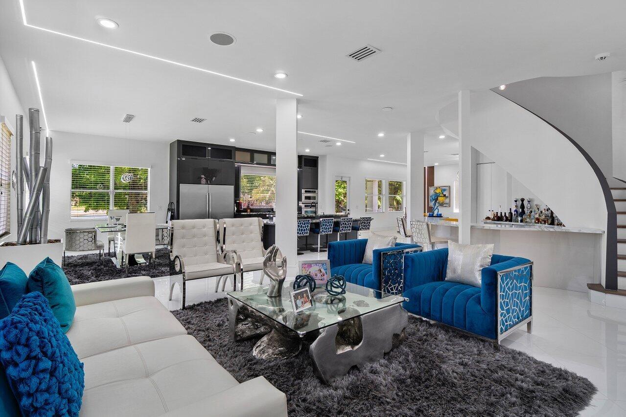682 Cresta Circle