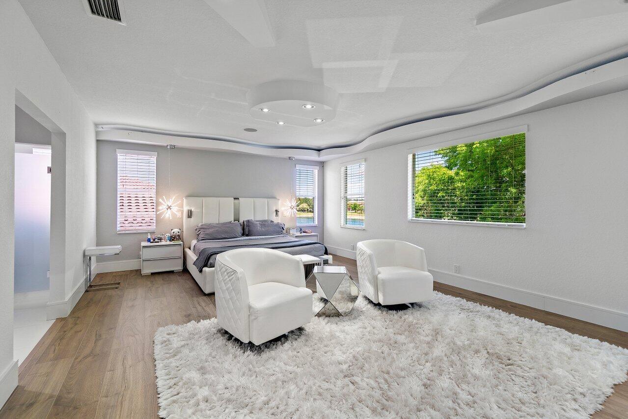 682 Cresta Circle