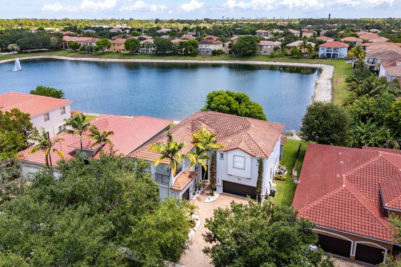 682 Cresta Circle