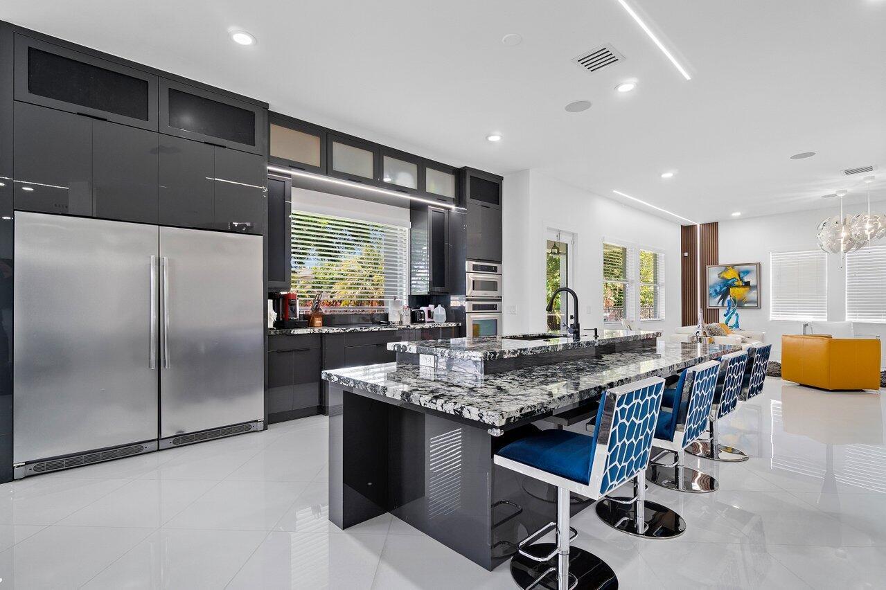 682 Cresta Circle