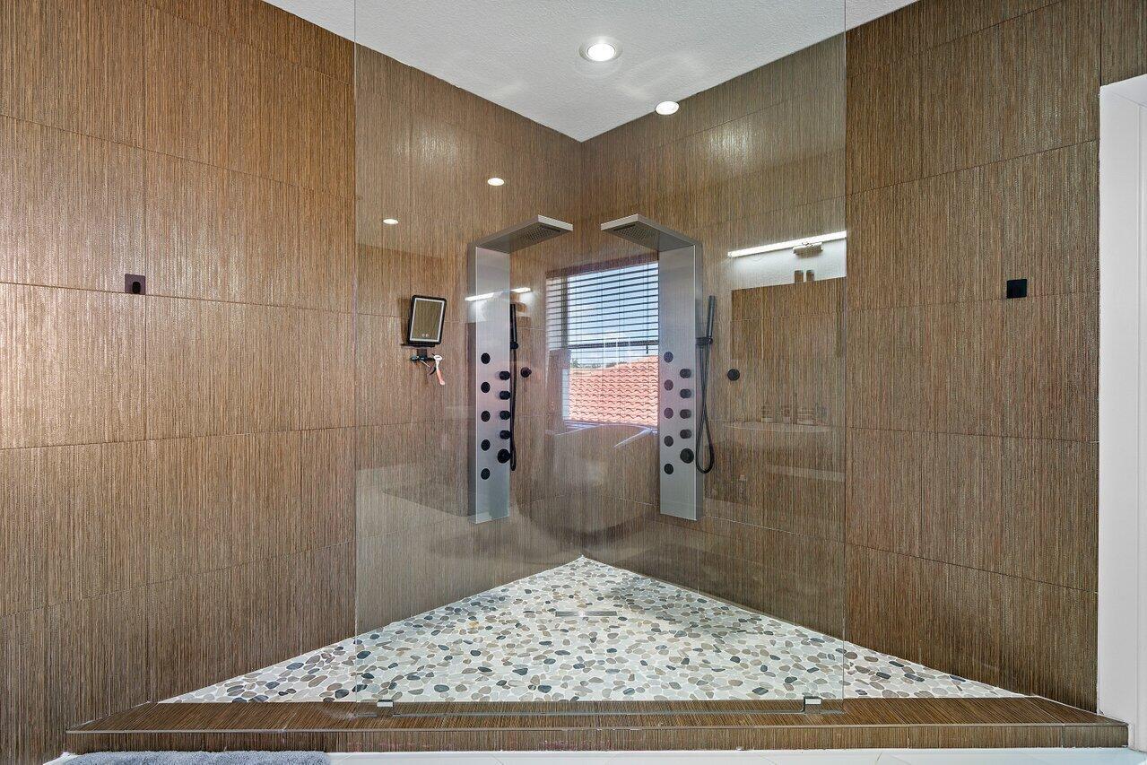 682 Cresta Circle