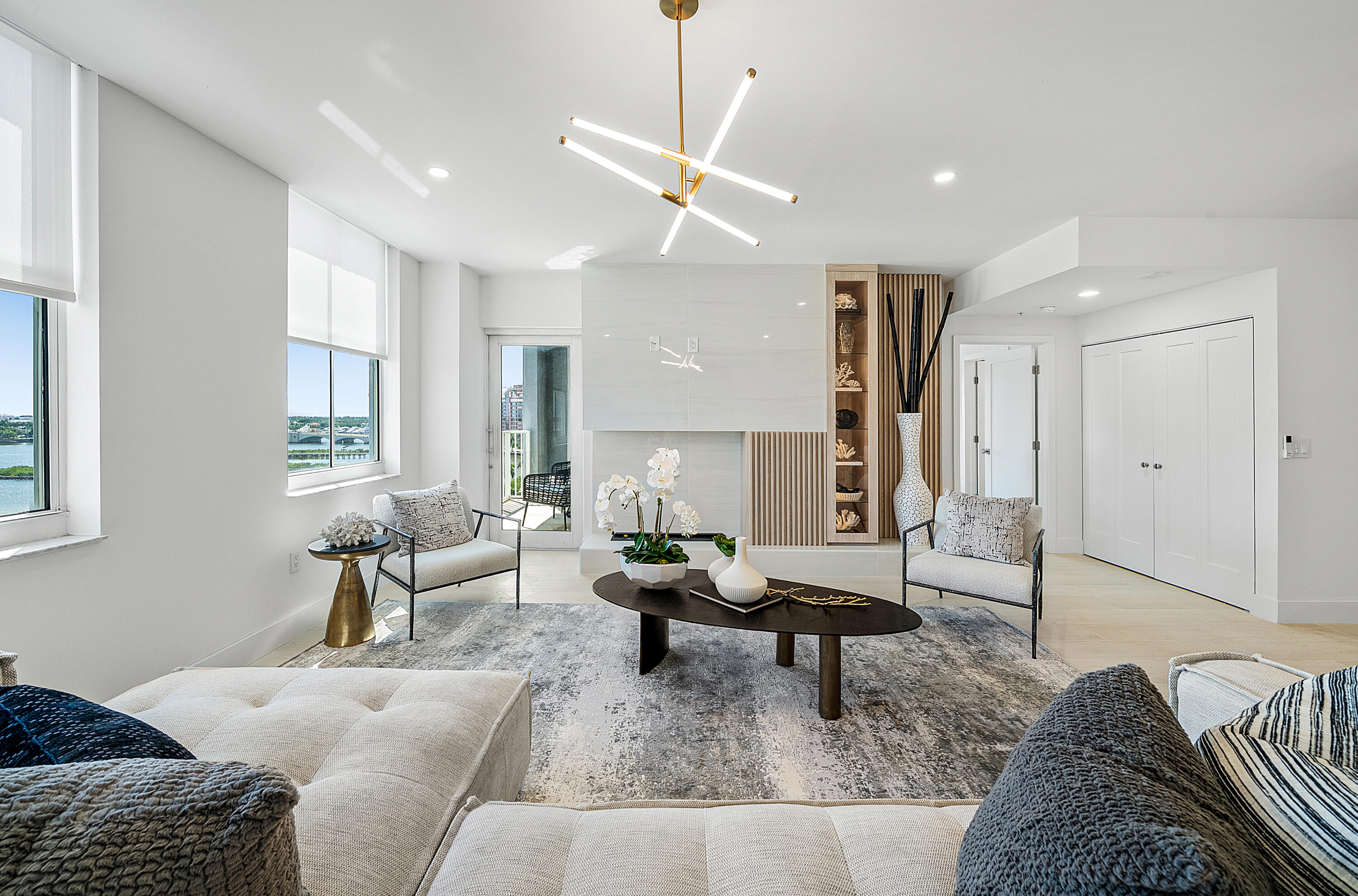 255 Evernia Street 806