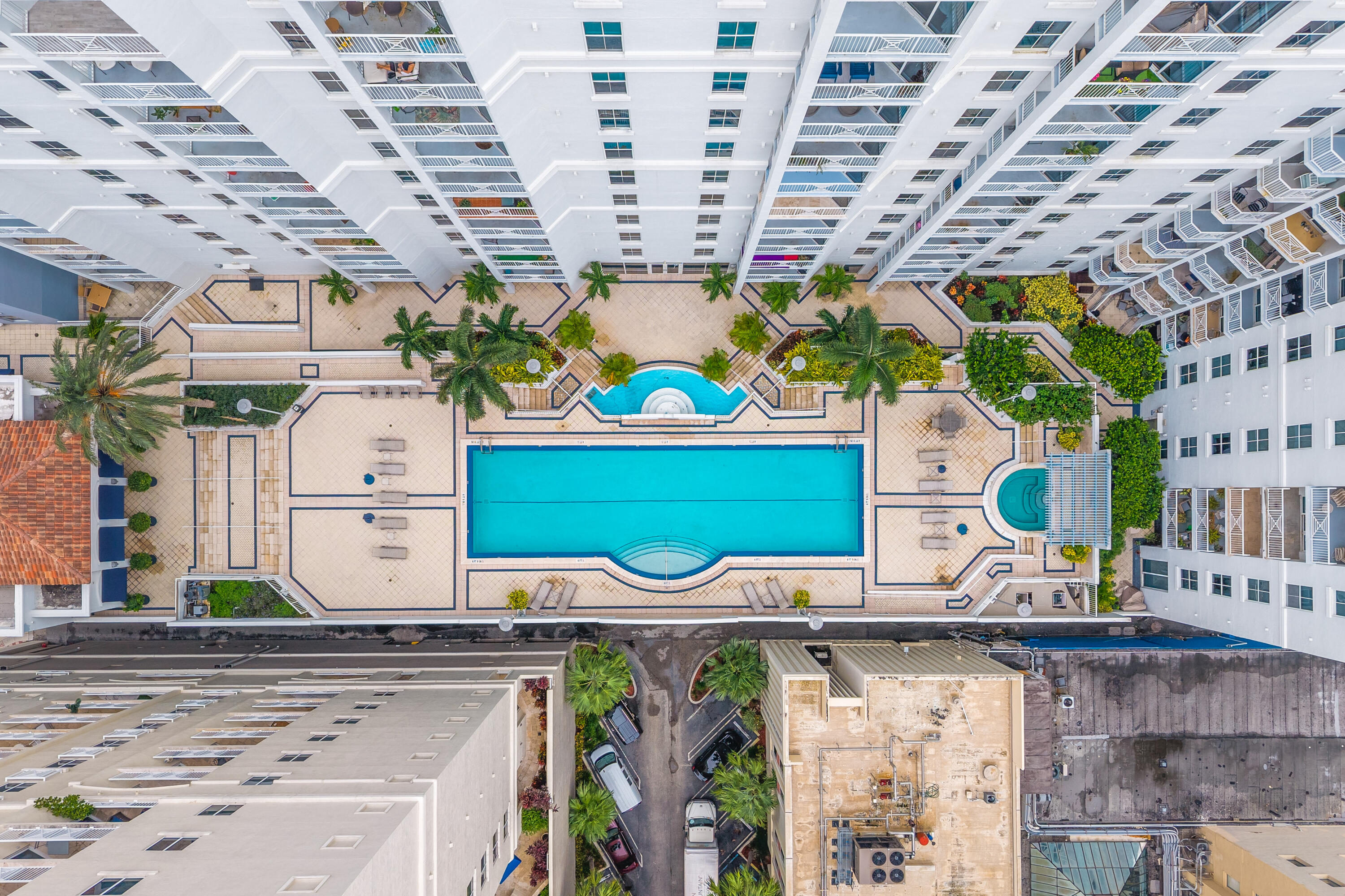 255 Evernia Street 806