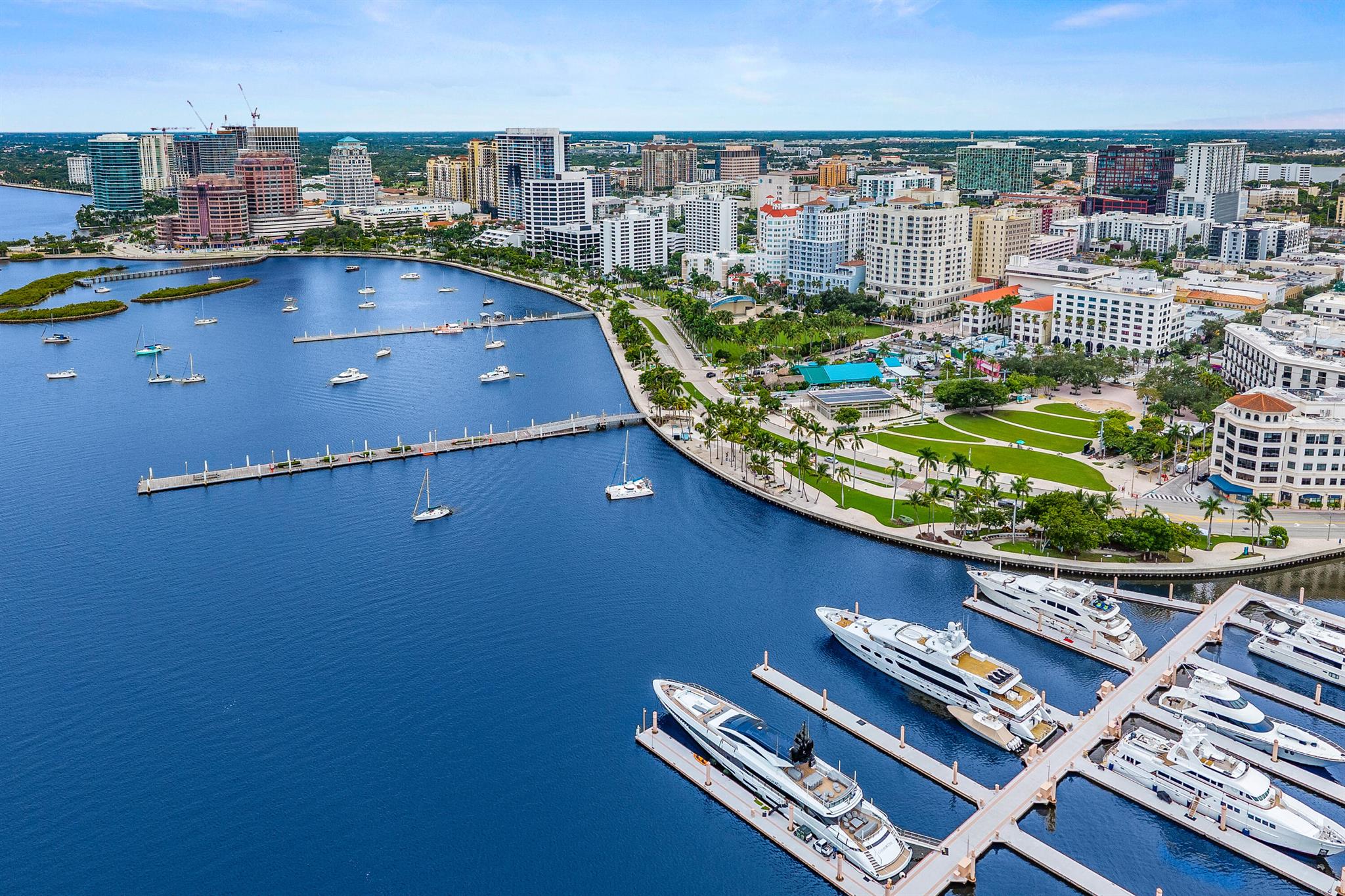 255 Evernia Street 806