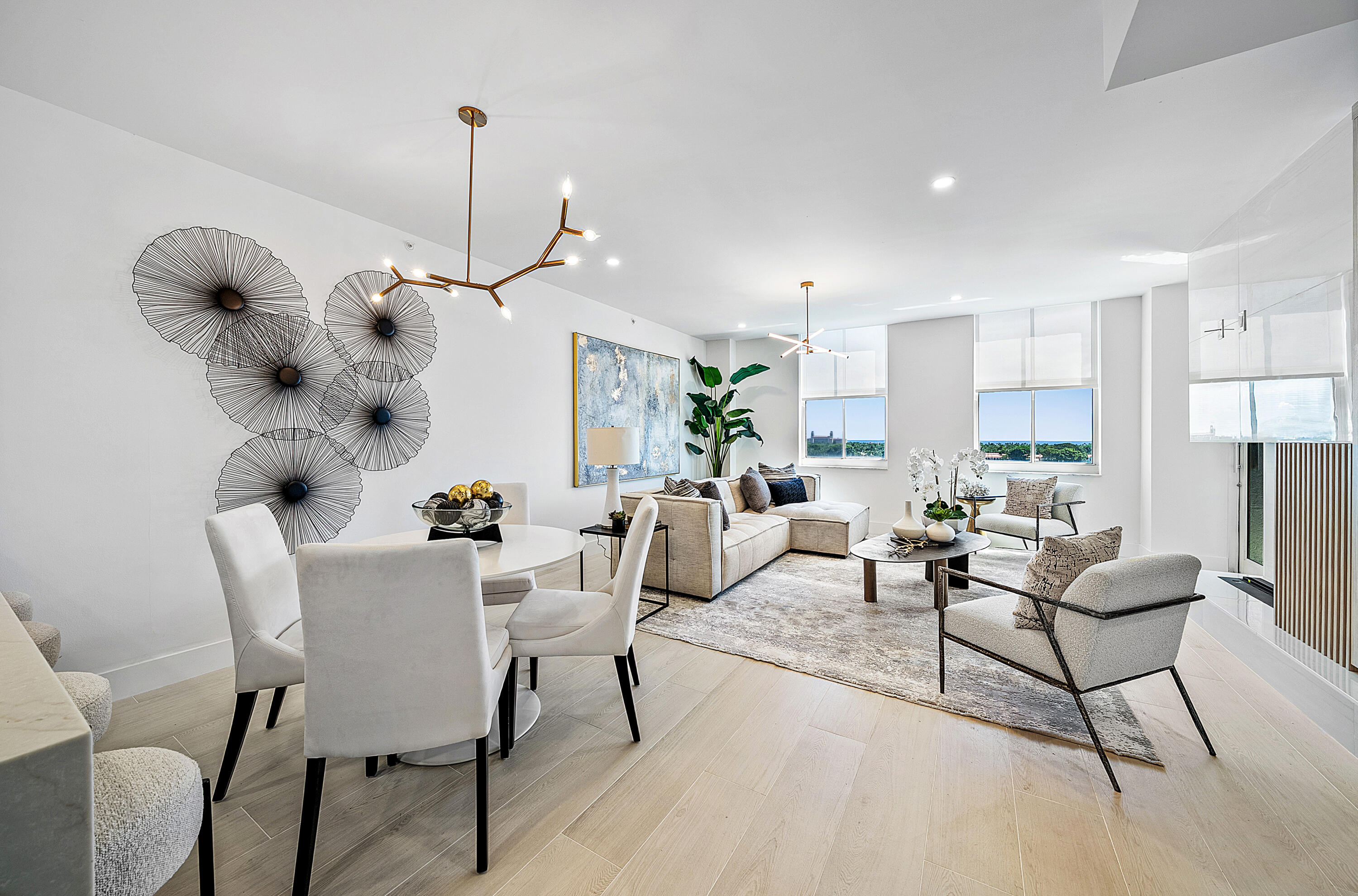 255 Evernia Street 806