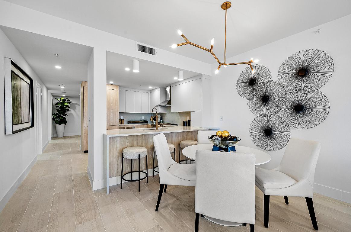 255 Evernia Street 806