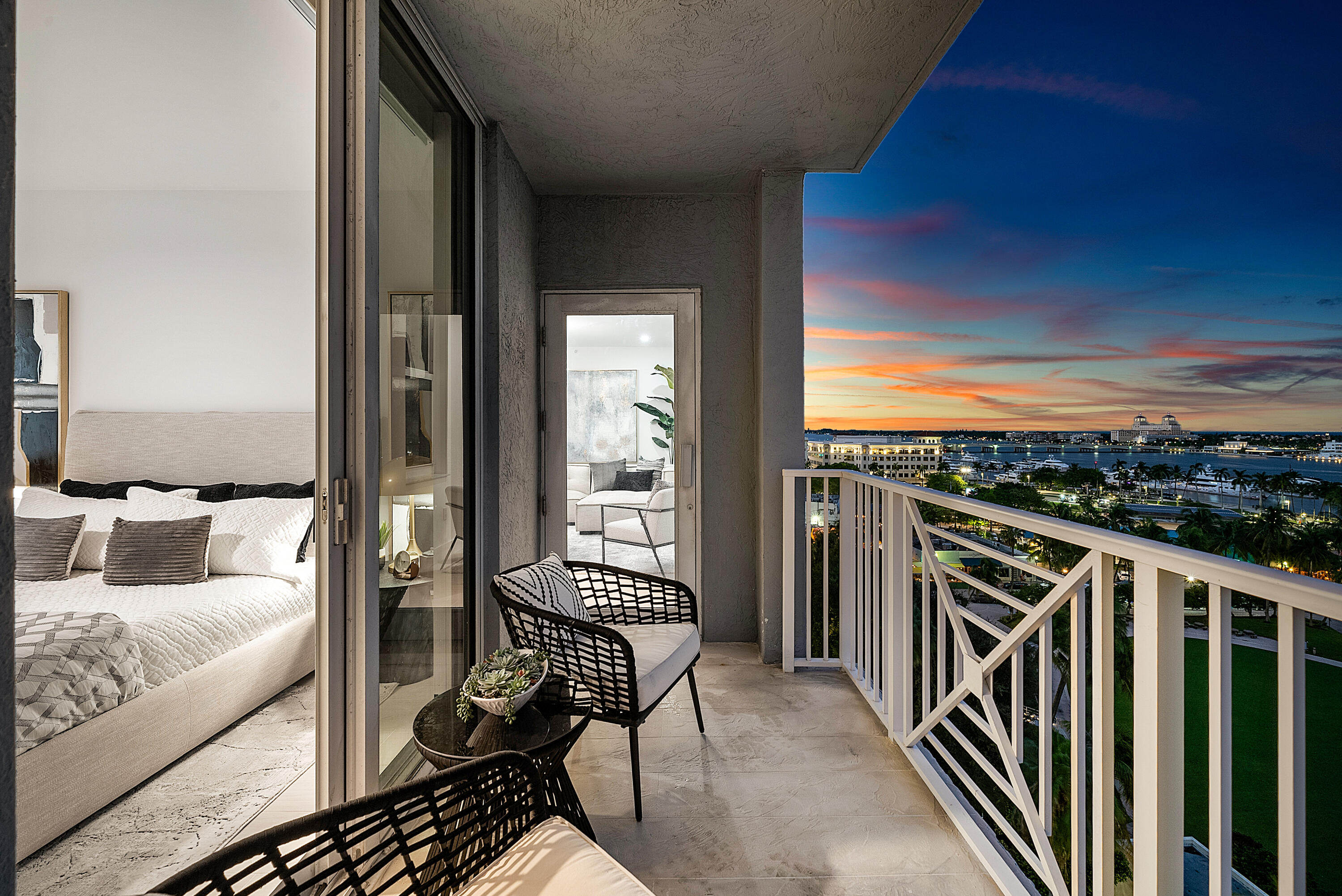 255 Evernia Street 806